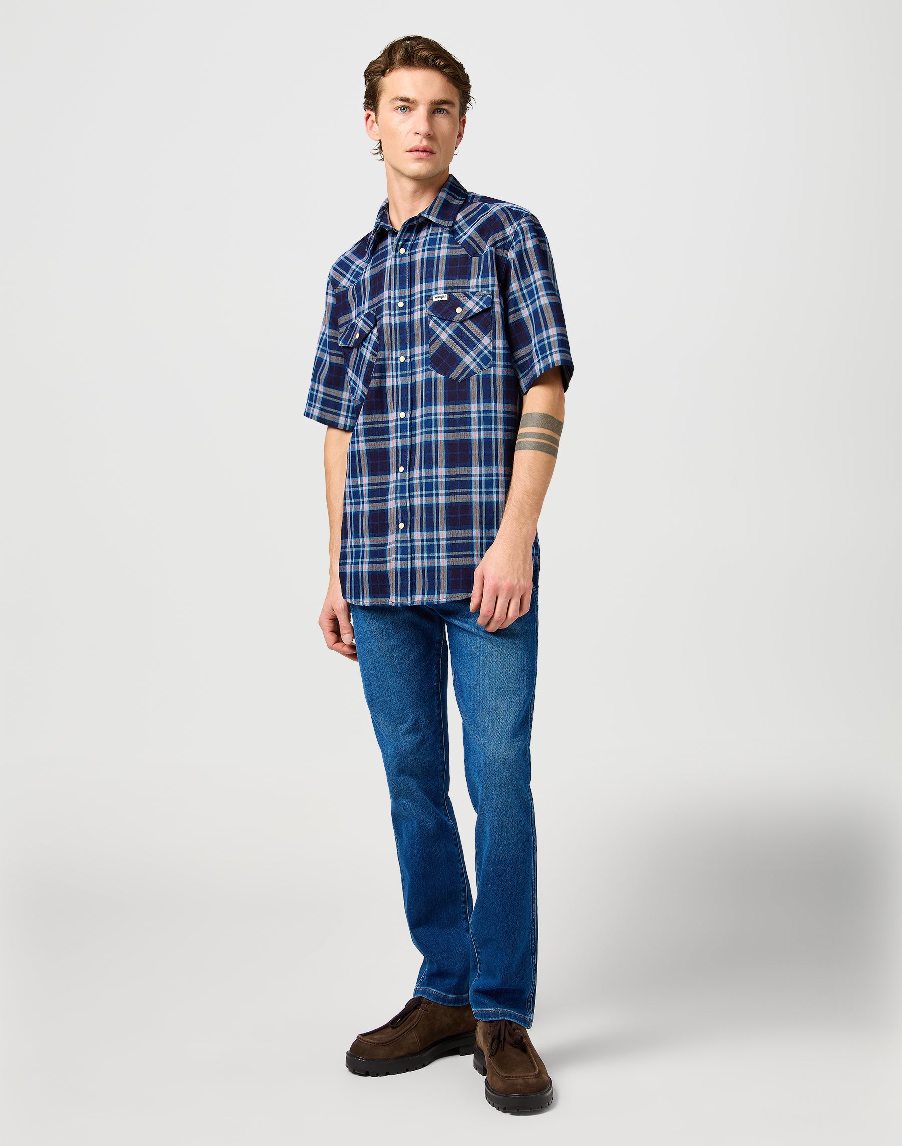 Ss Western Shirt in Flamingo Indigo Hemden Wrangler