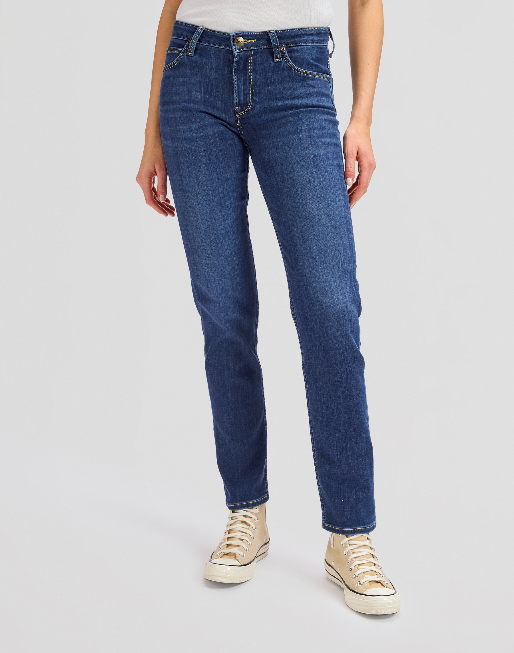 Elly in Ivy Wash Jeans Lee