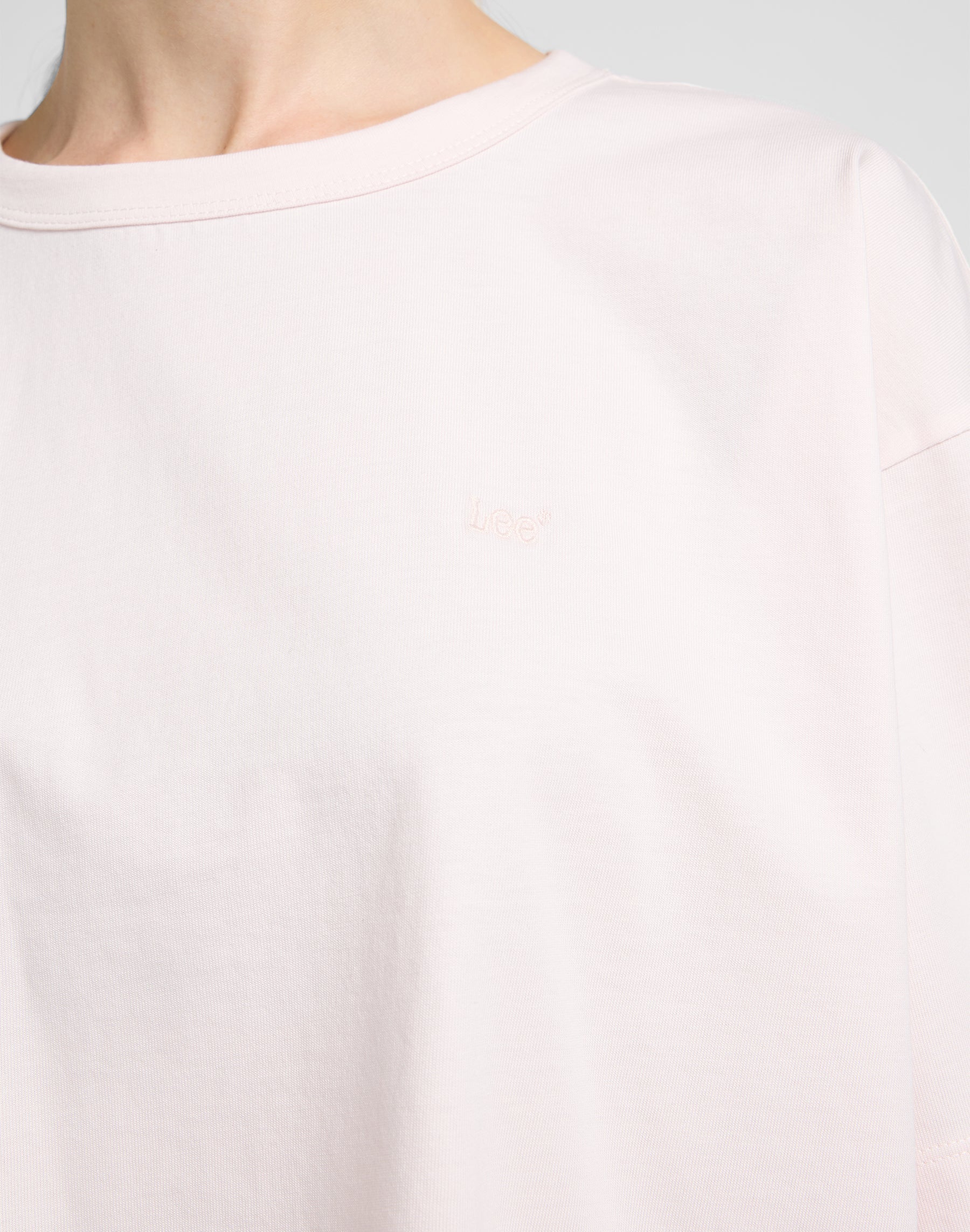 Cropped Boxy Tee in Frost Pink T-Shirts Lee