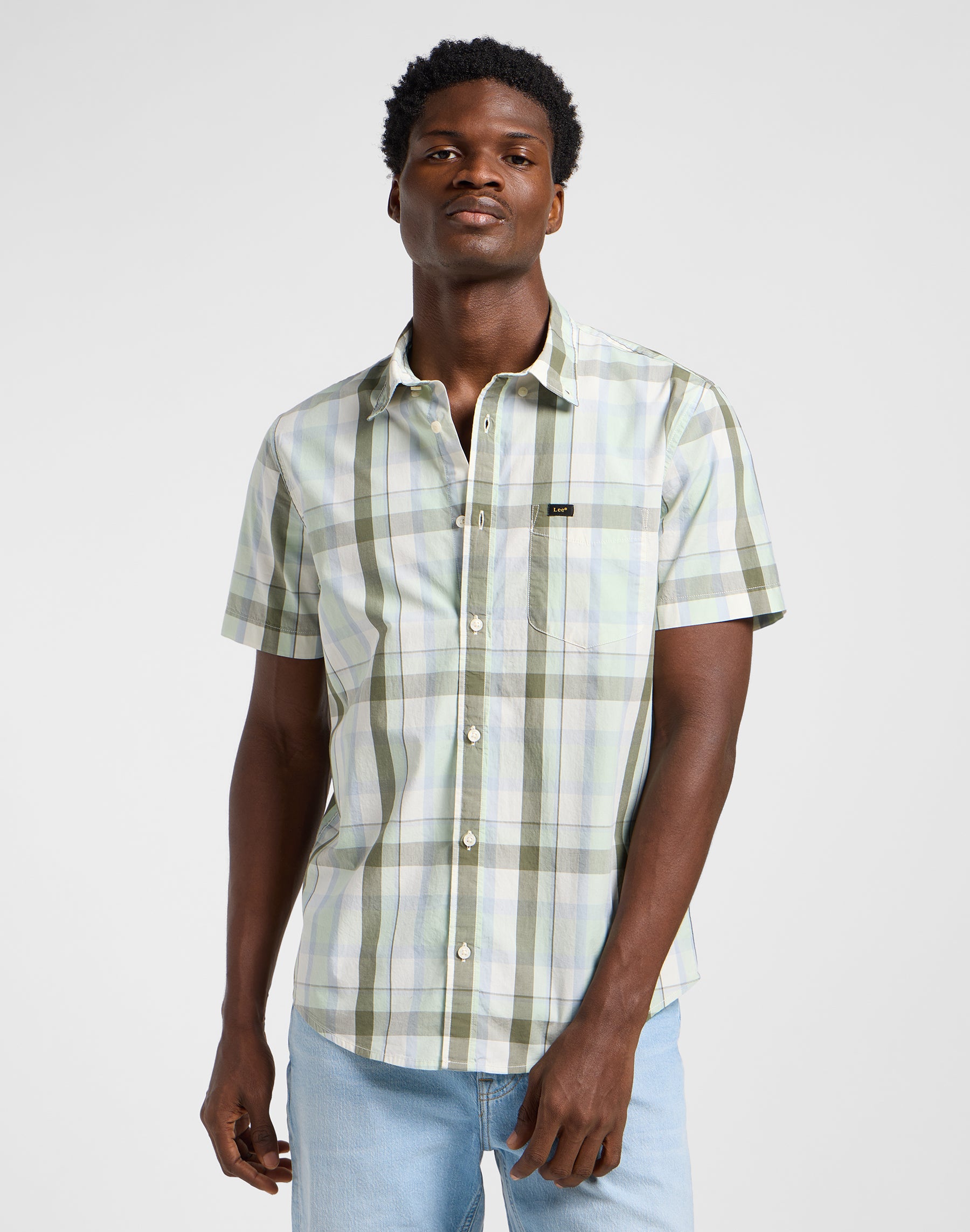 Lee Button Down Ss in Concrete Sage Hemden Lee