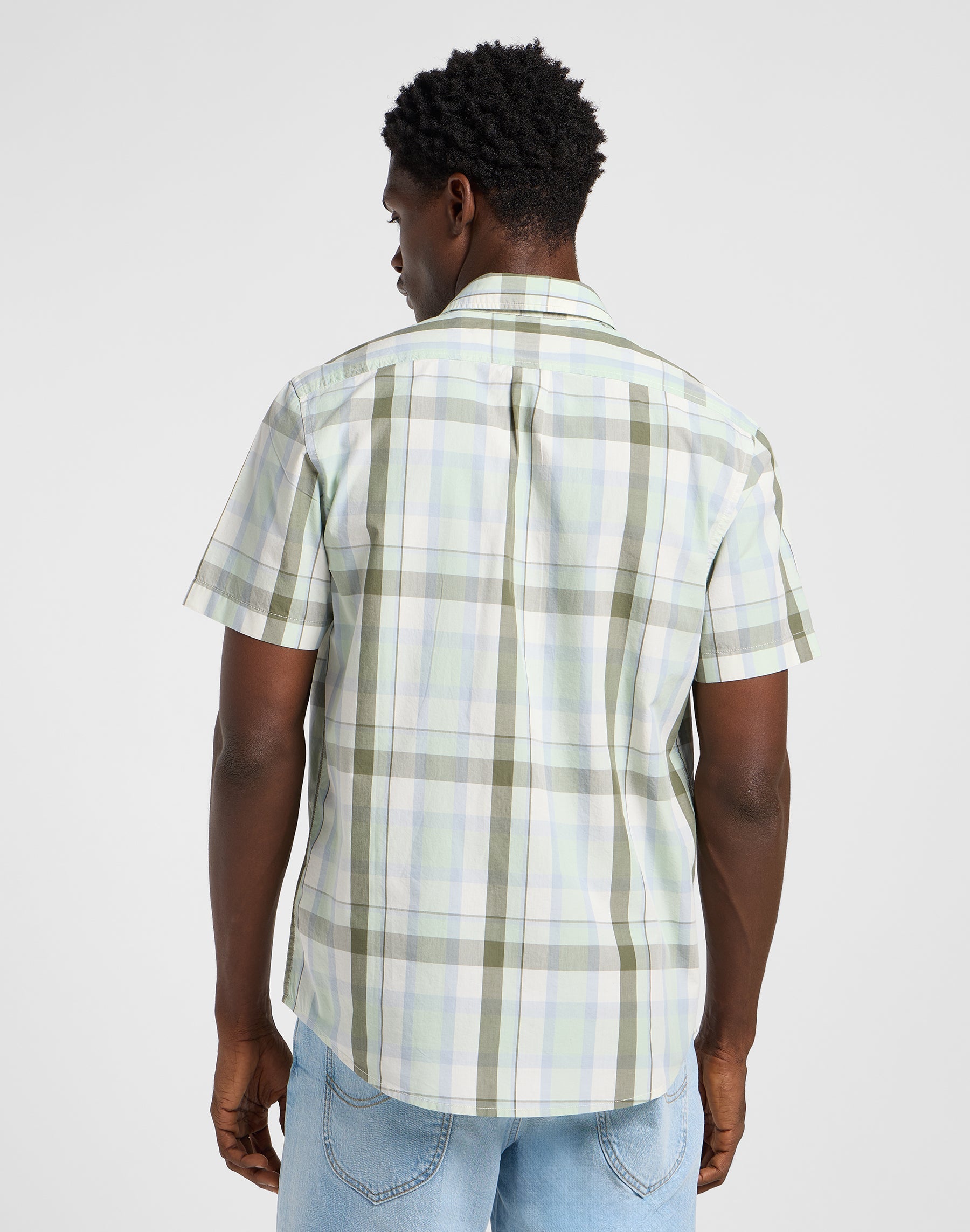 Lee Button Down Ss in Concrete Sage Hemden Lee