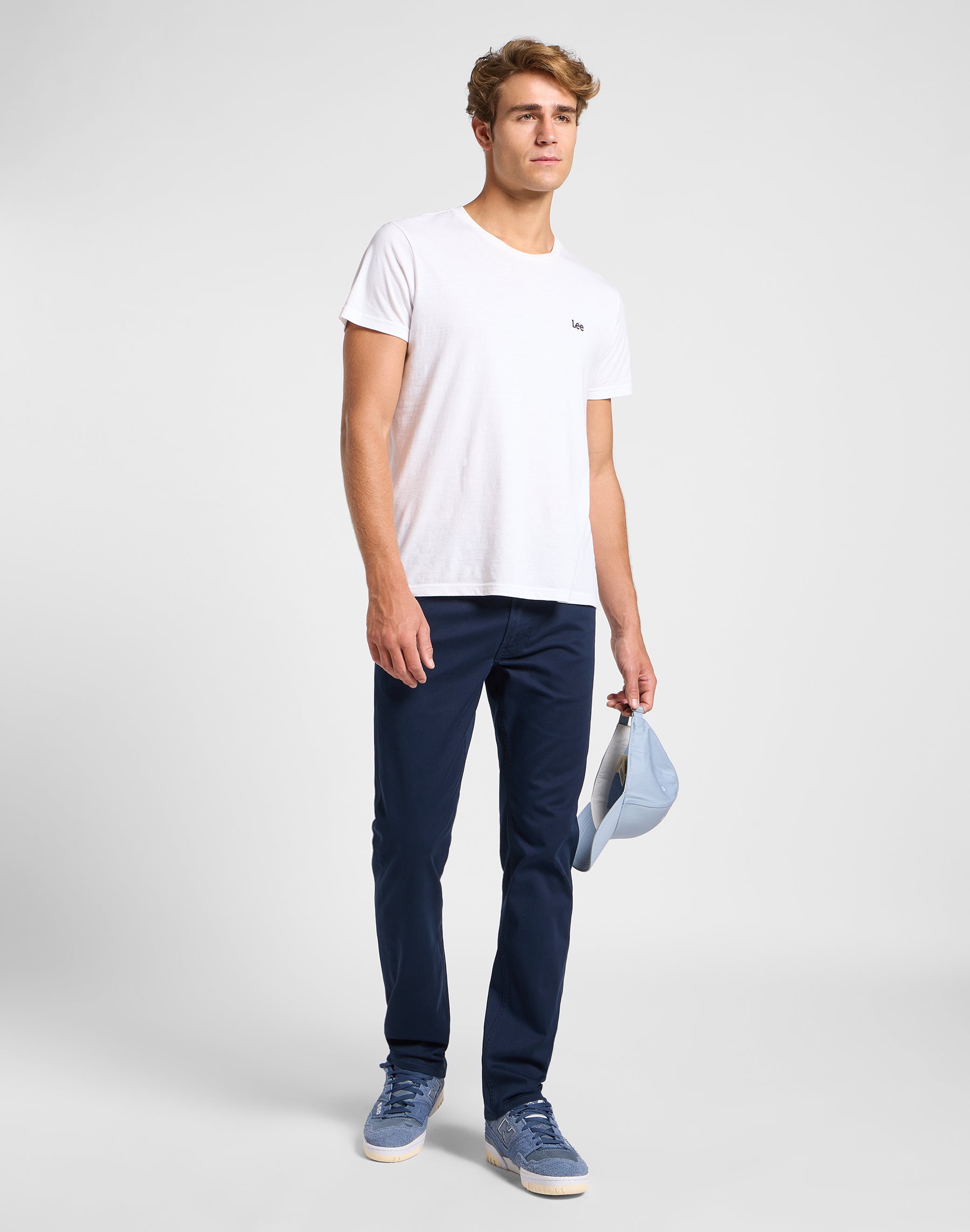 Daren Zip Fly in Rivet Navy Hosen Lee