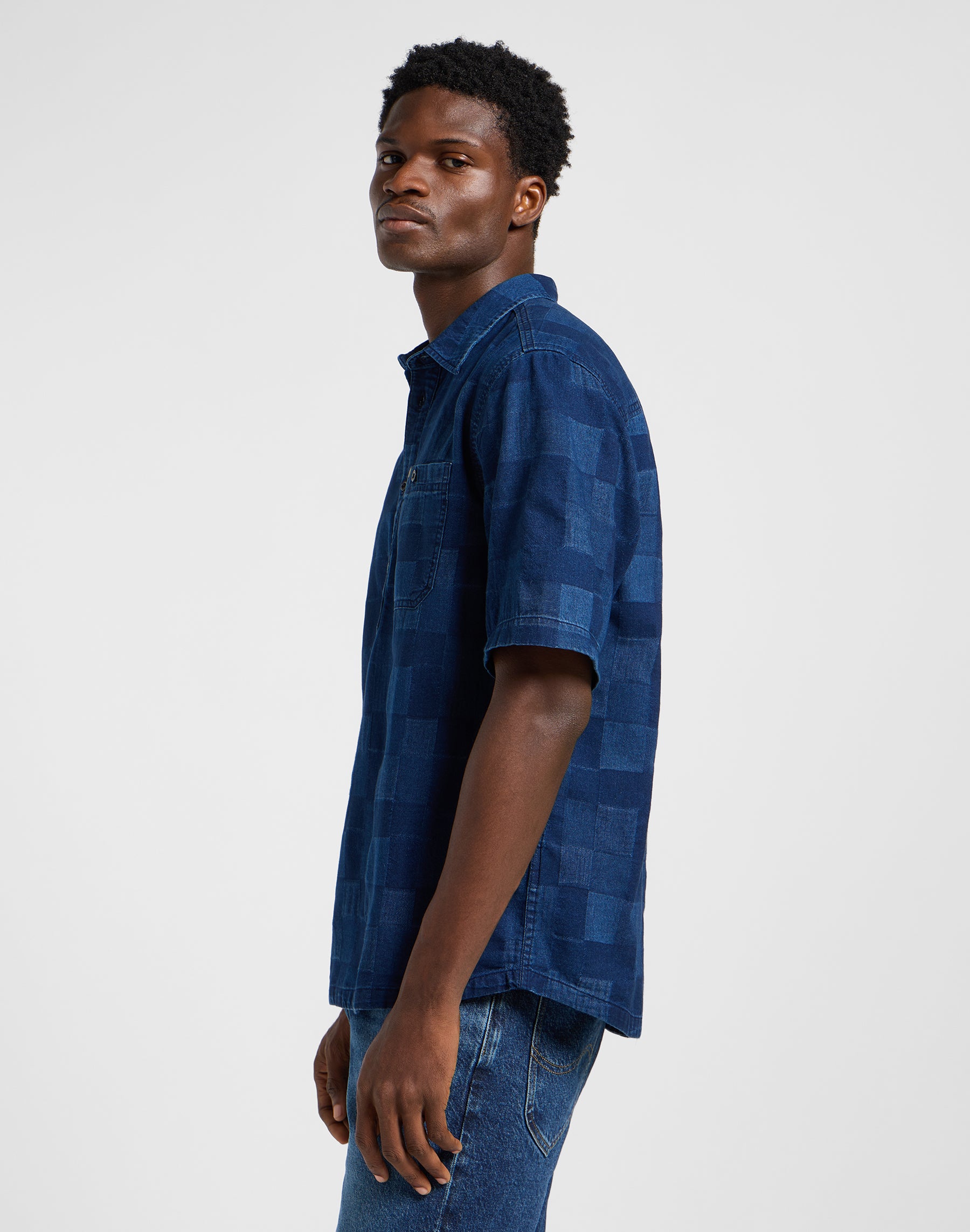 Popover Shirt Ss in Indigo Patchwork Dobby Hemden Lee