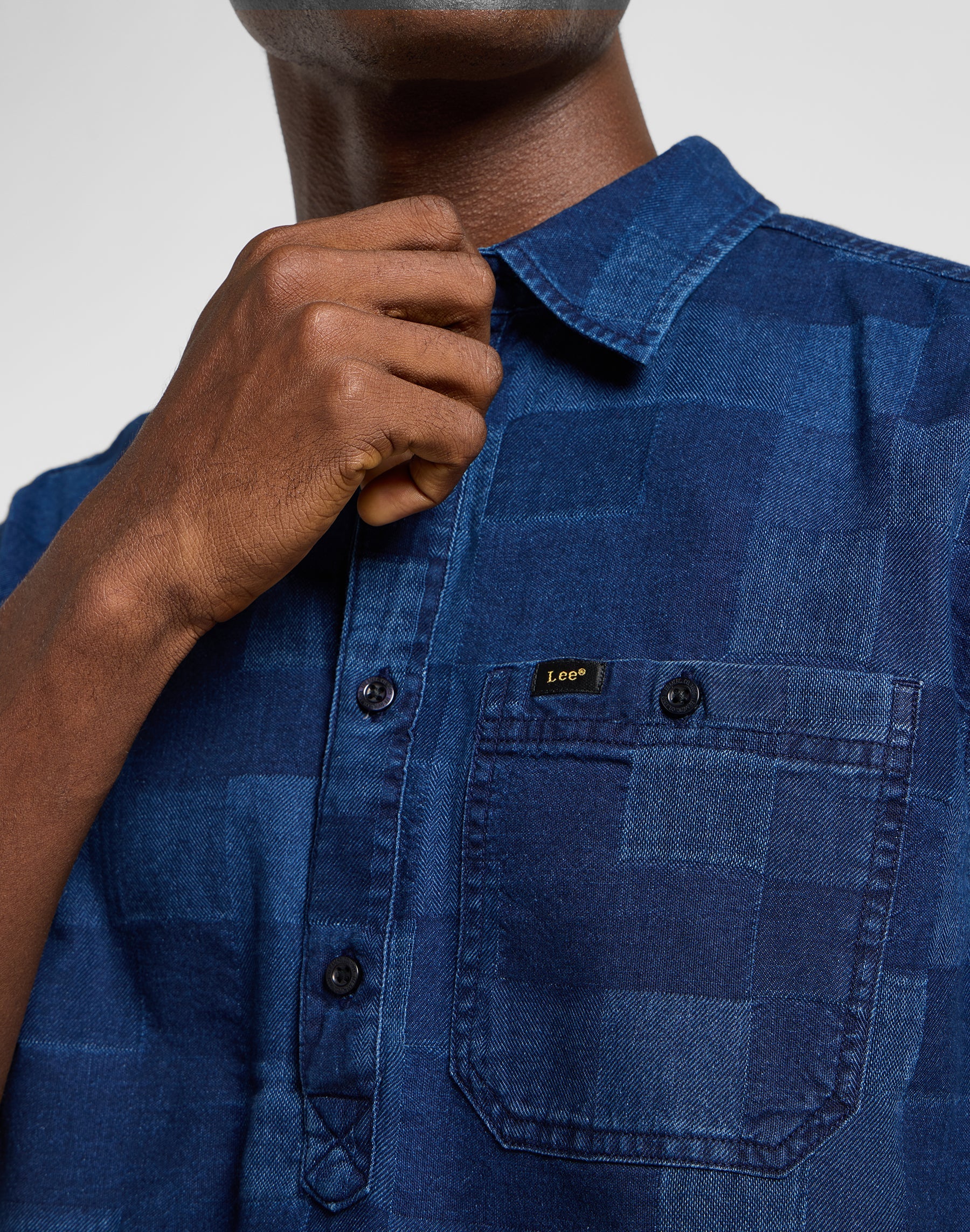 Popover Shirt Ss in Indigo Patchwork Dobby Hemden Lee