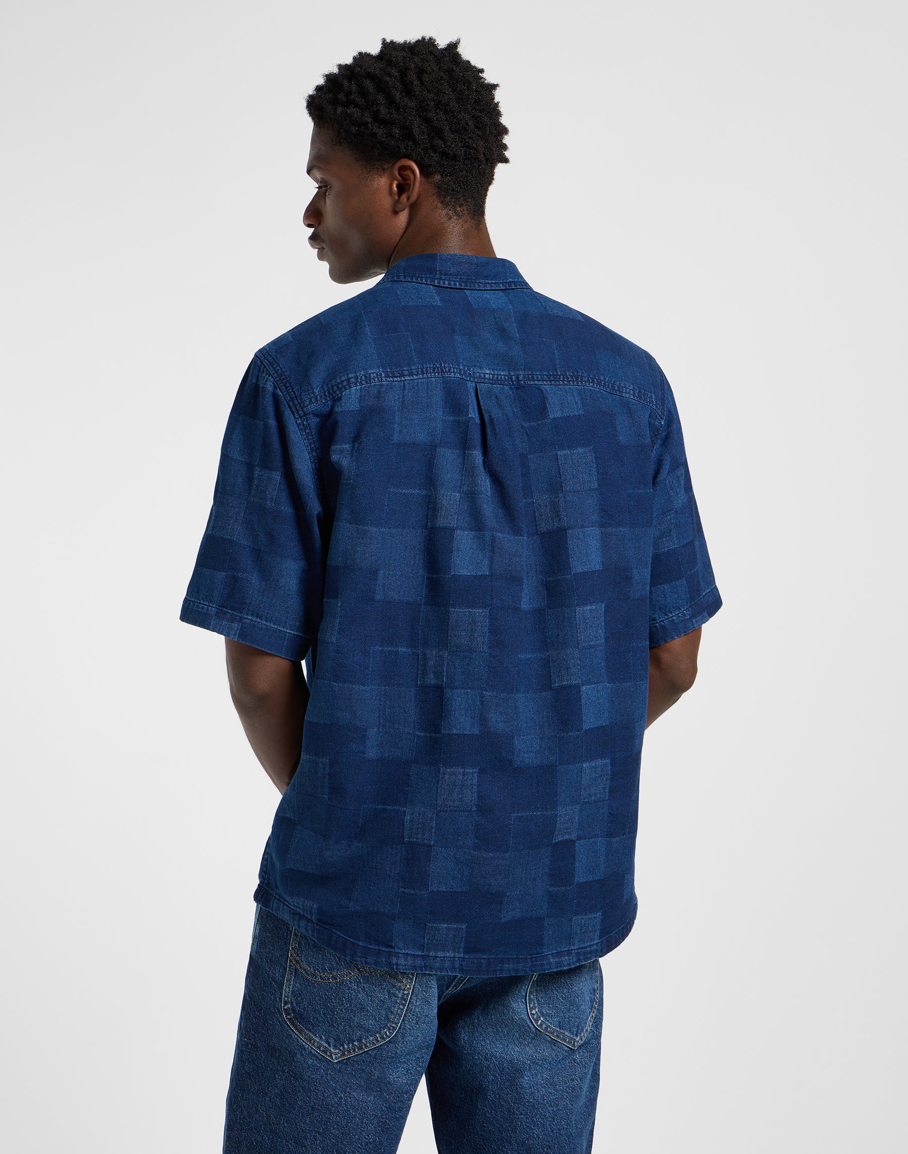 Popover Shirt Ss in Indigo Patchwork Dobby Hemden Lee