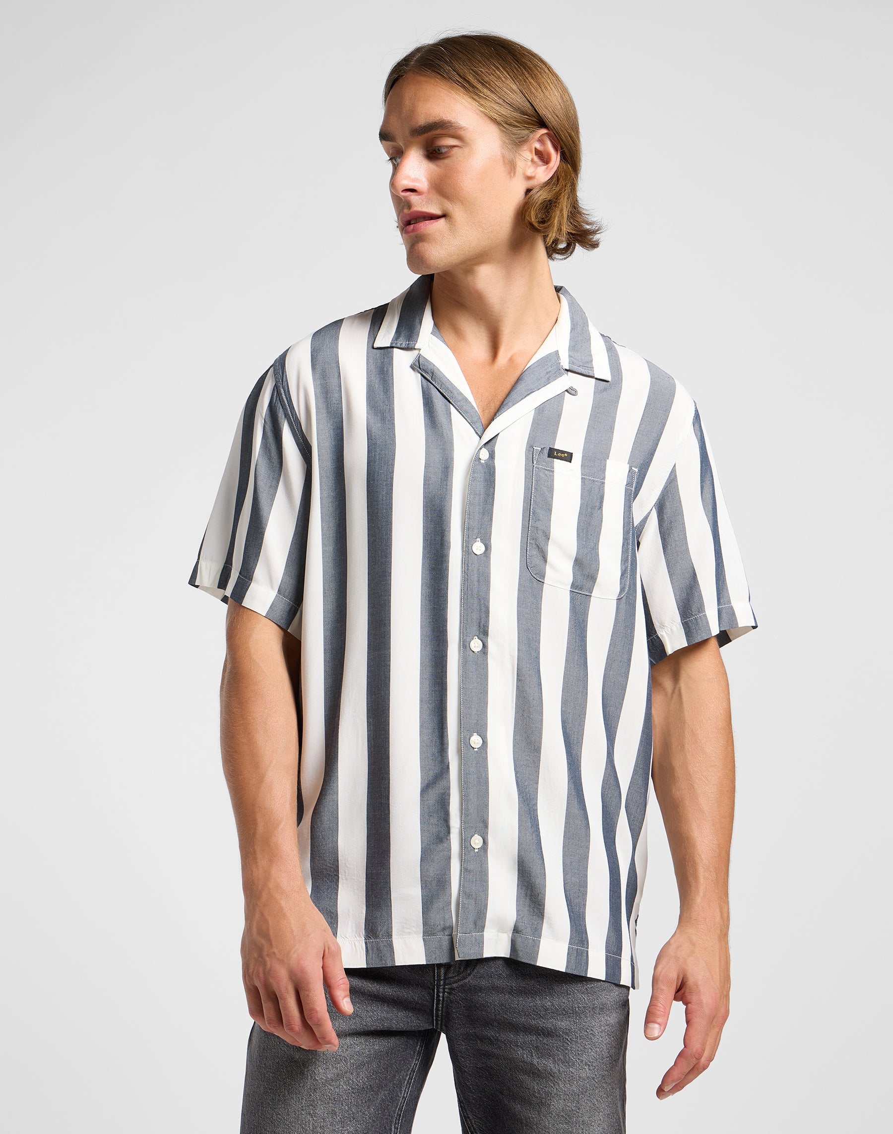 Resort Shirt in Rivet Navy Hemden Lee