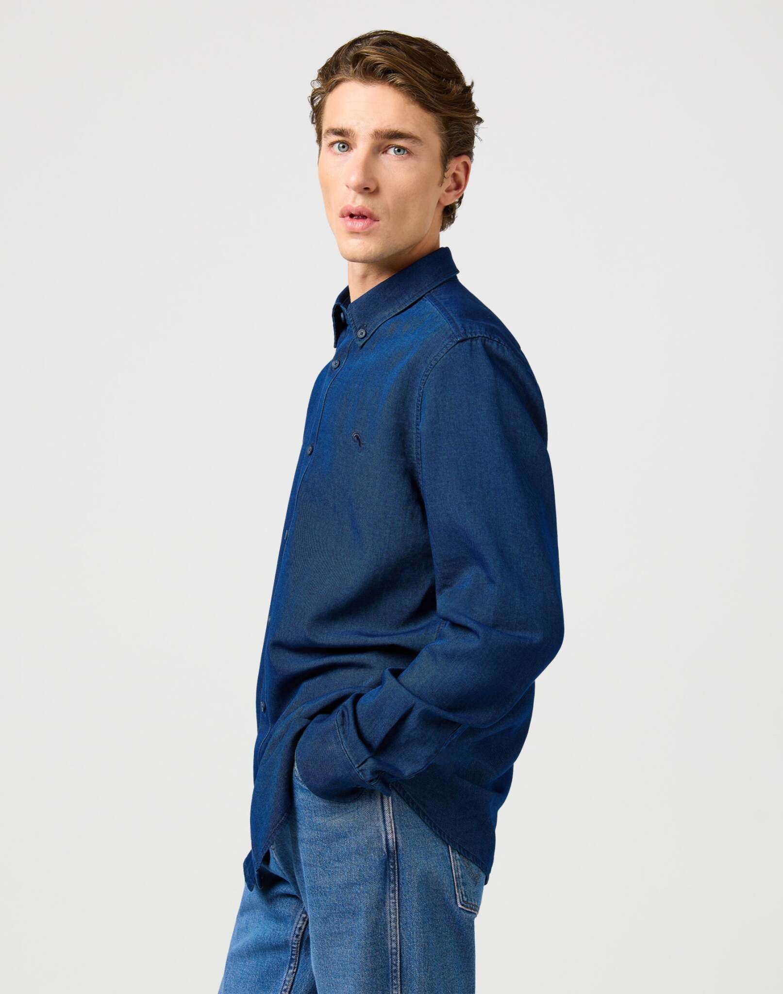 Oxford Shirt in Indigo Oxford Hemden Wrangler