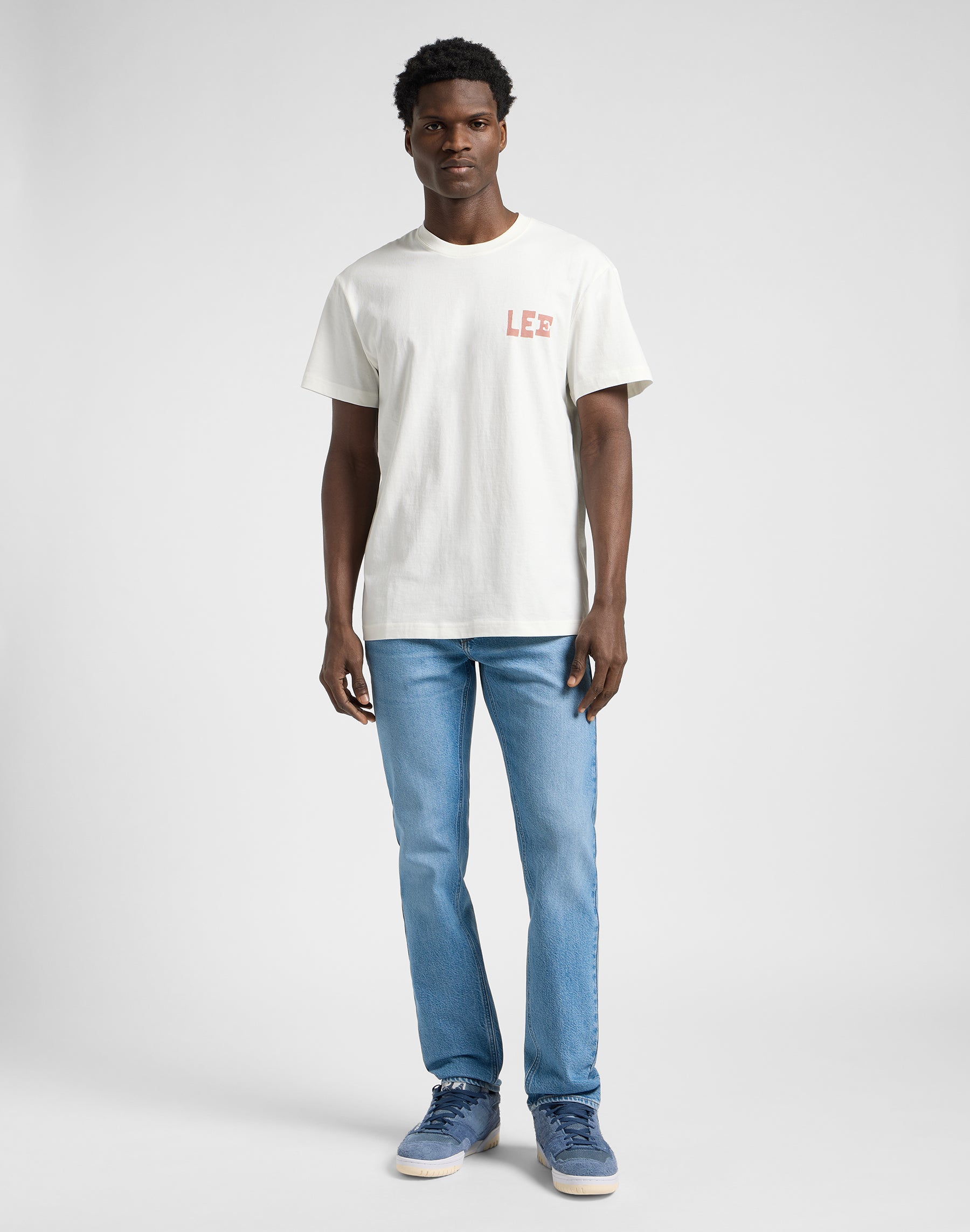 Relaxed Graphic Tee in Ecru T-Shirts Lee