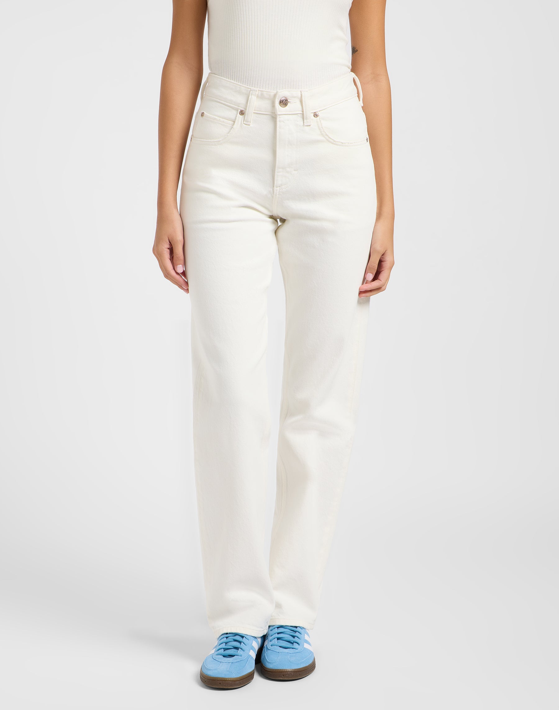 Rider Classic in Vintage White Jeans Lee