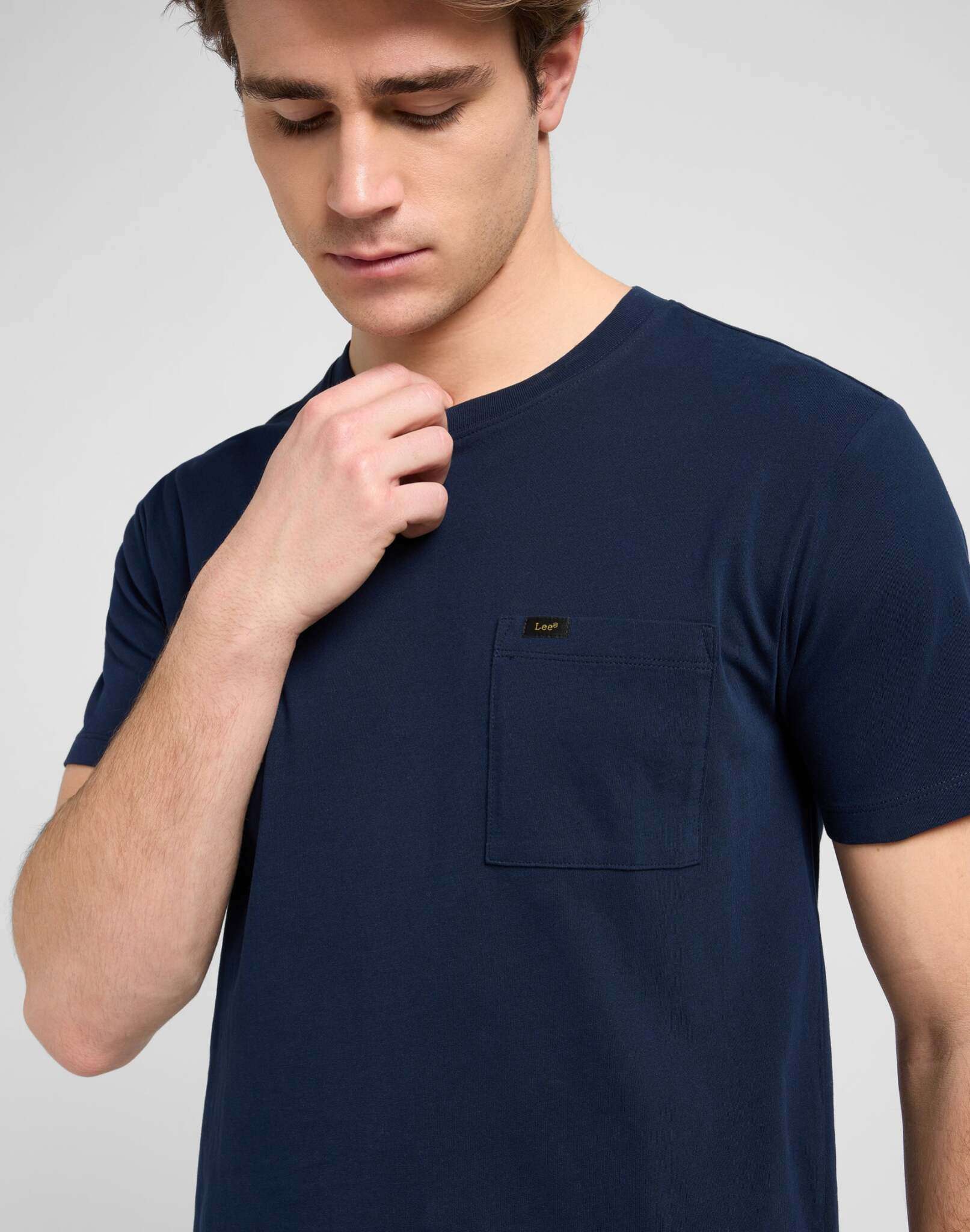 Ultimate Pocket Tee in Rivet Navy T-Shirts Lee