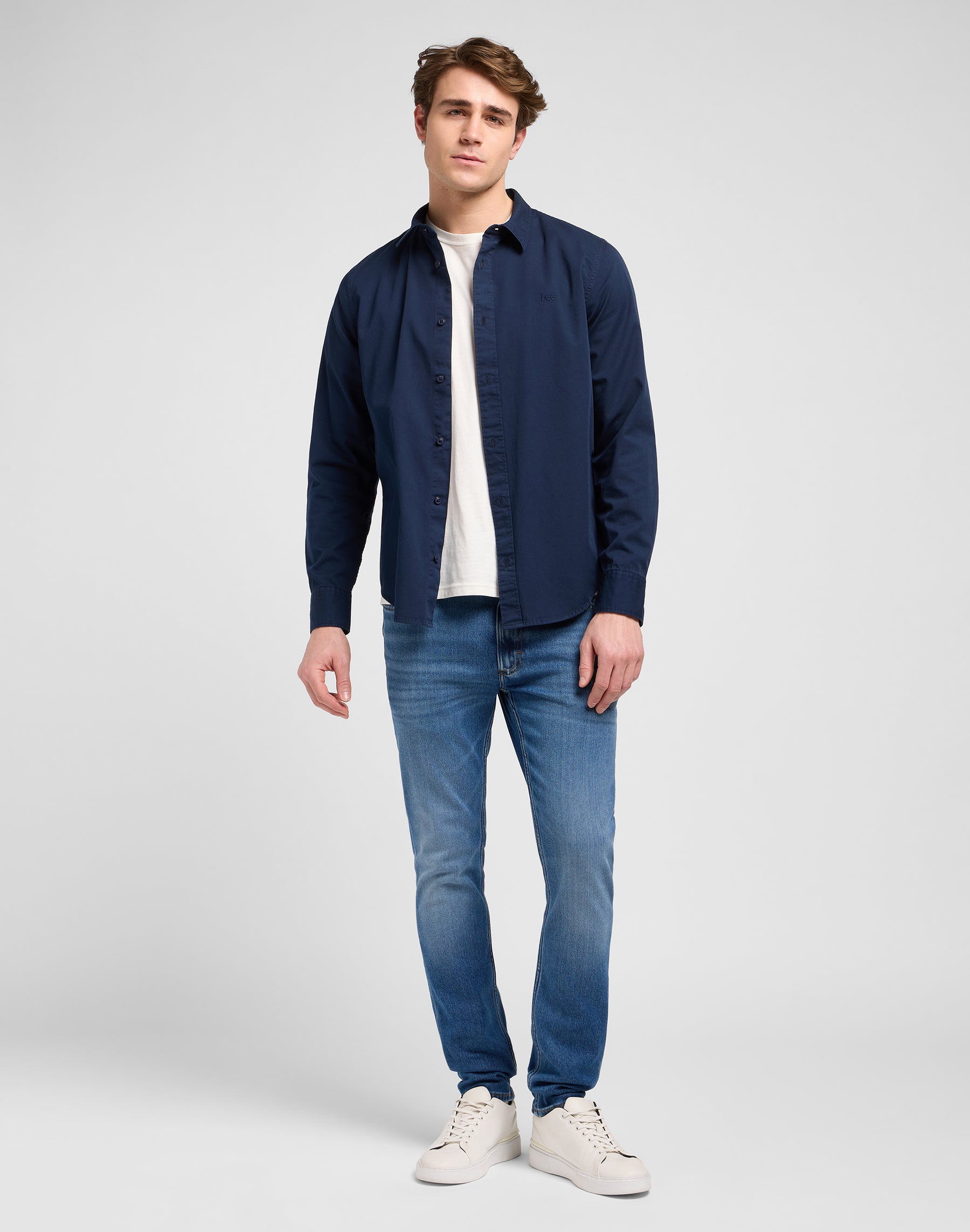 Patch Shirt in Rivet Navy Hemden Lee