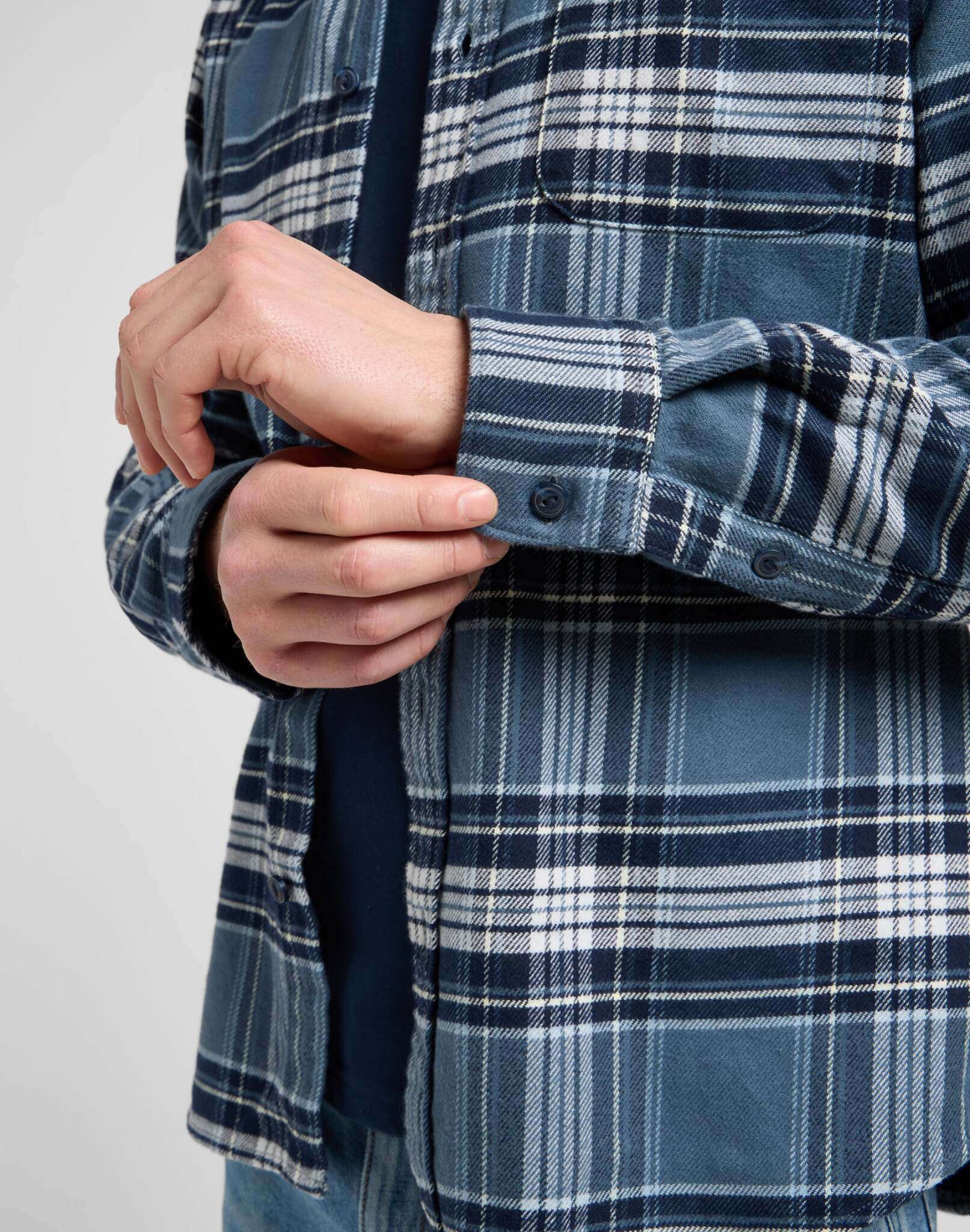 Mercantile Shirt in Vintage Blue Plaid Hemden Lee