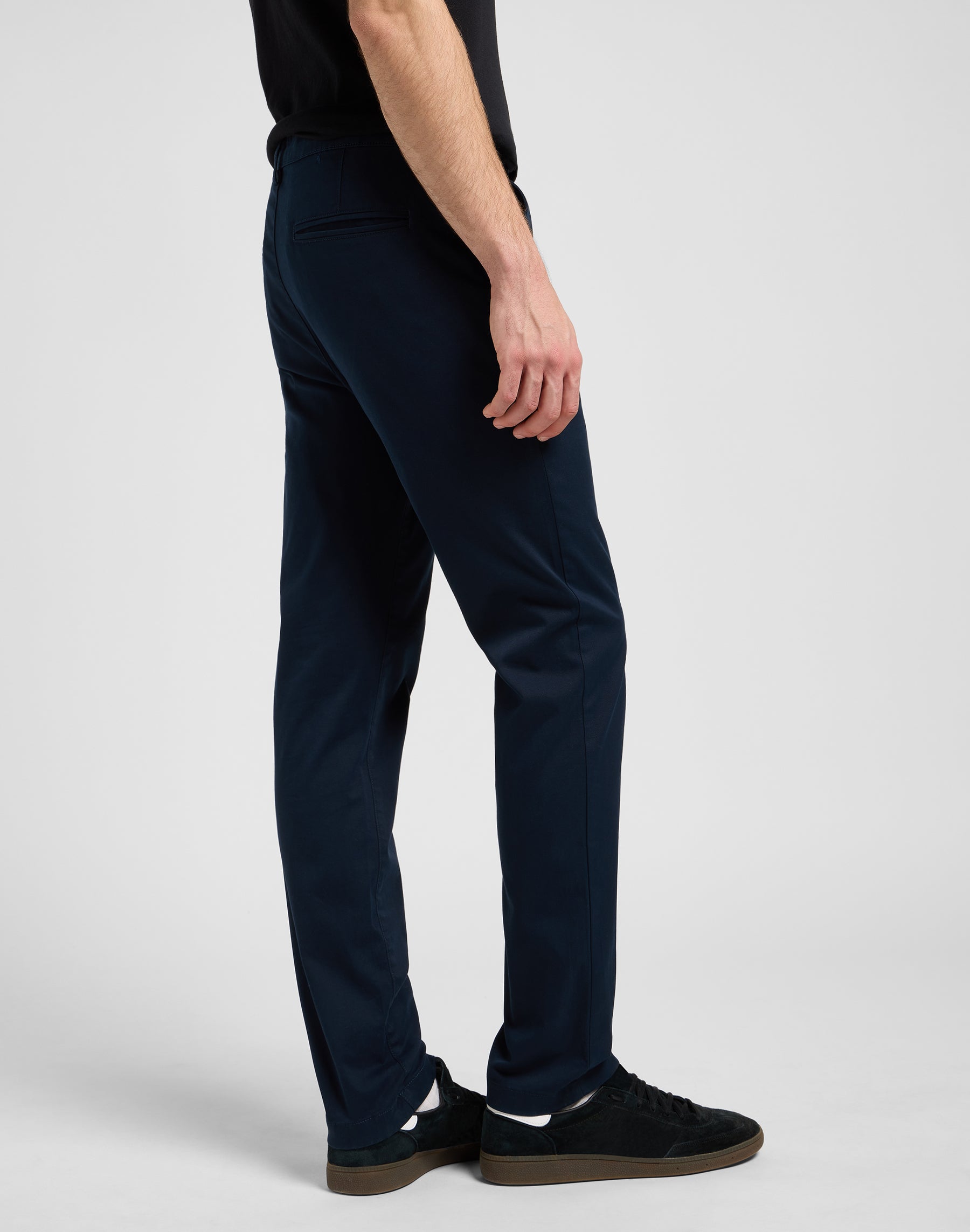 Regular Chino in Rivet Navy Pants Lee
