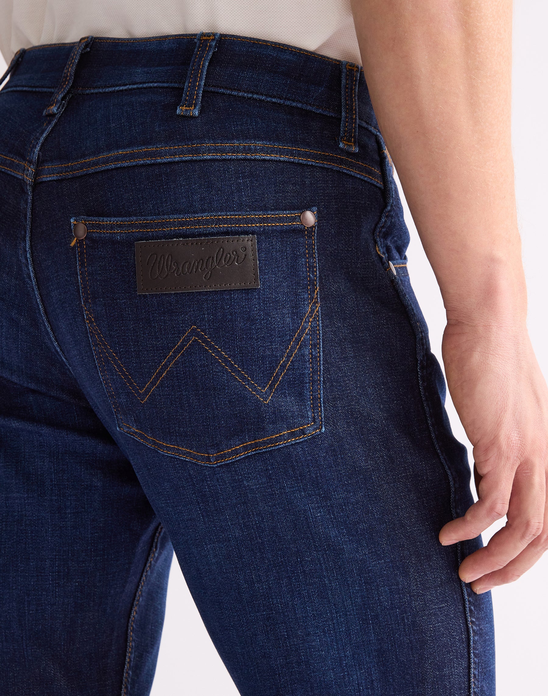 Greensboro in Rustic Navy Jeans Wrangler