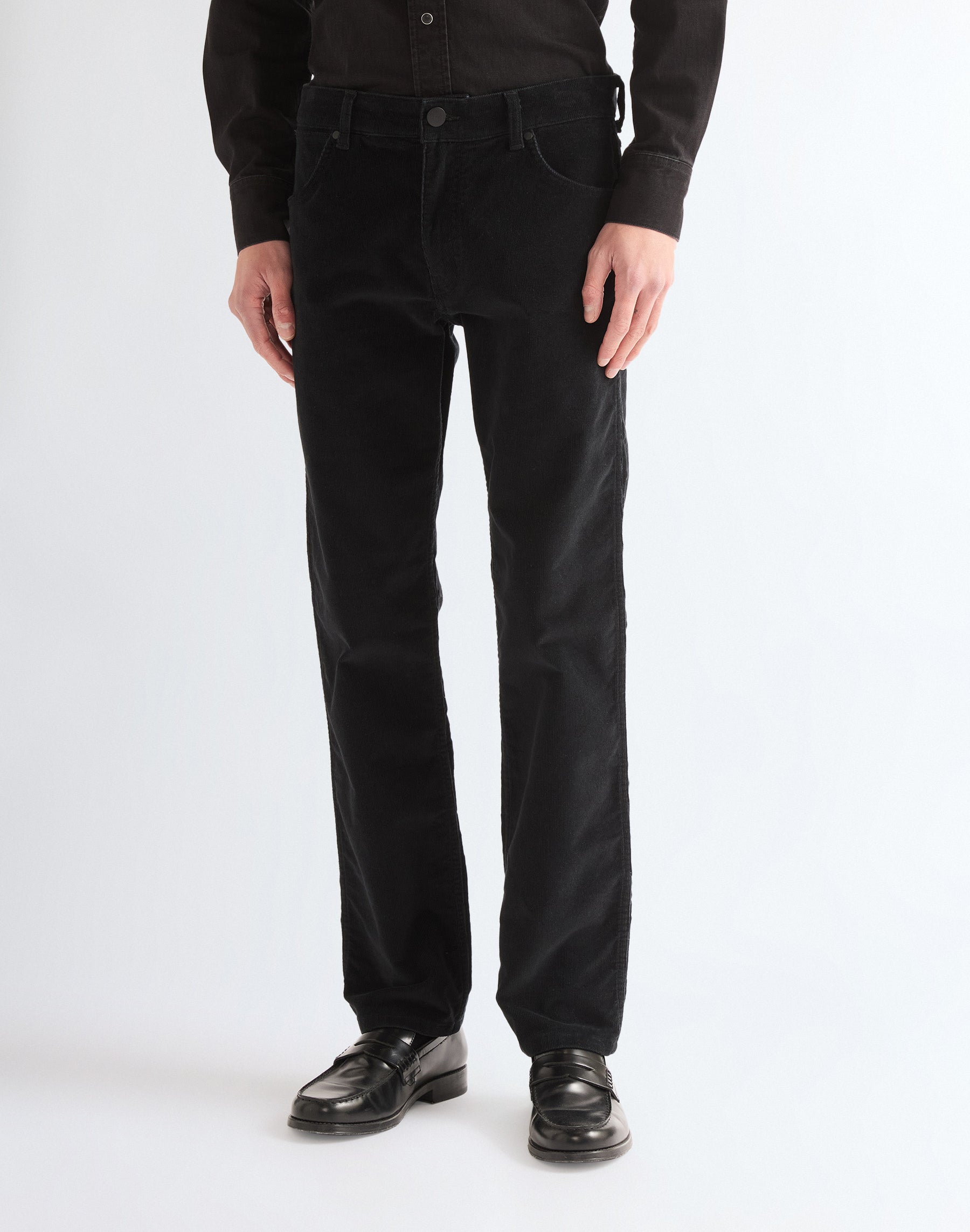 Greensboro in Black Hosen Wrangler