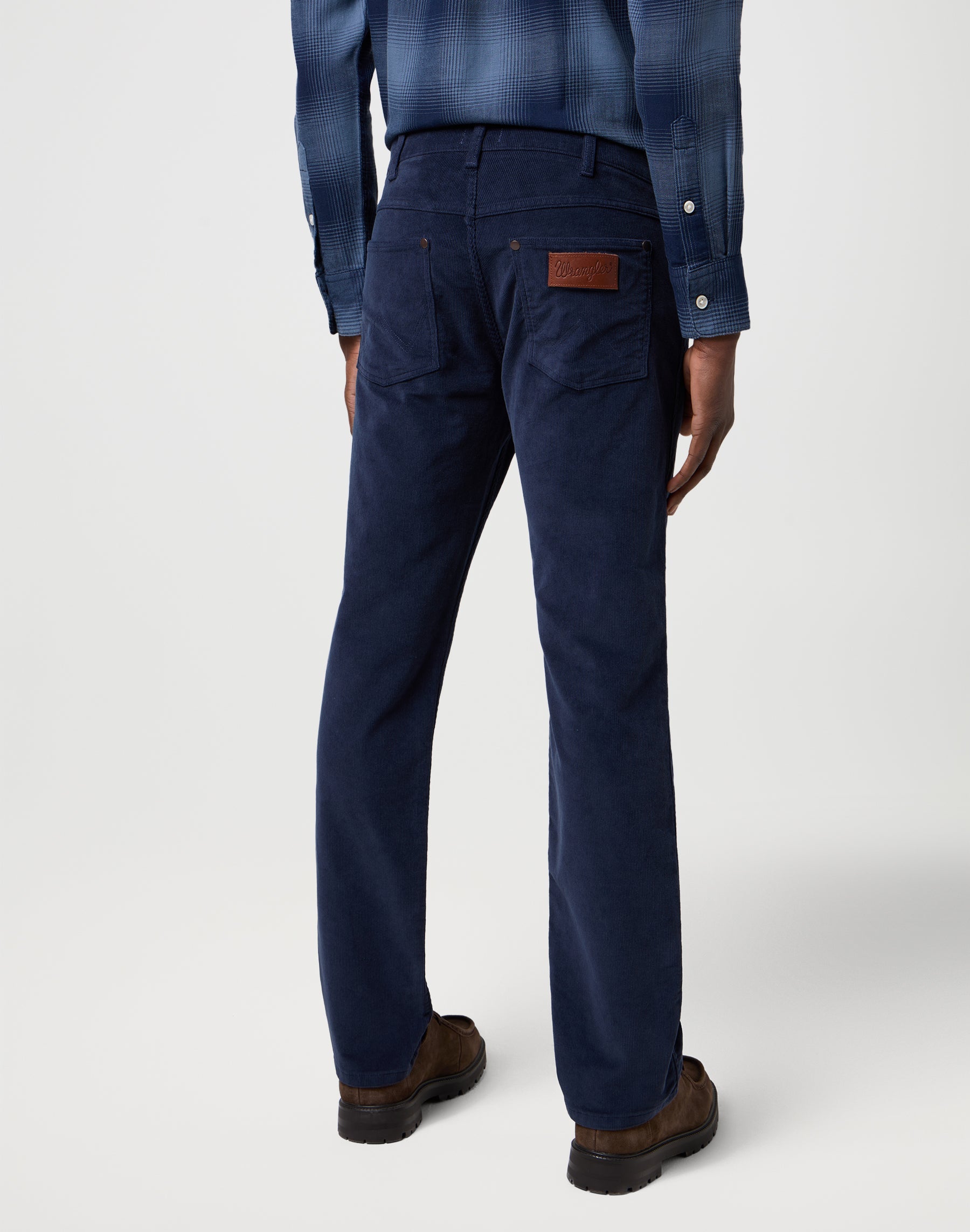 Greensboro in Mood Indigo Hosen Wrangler