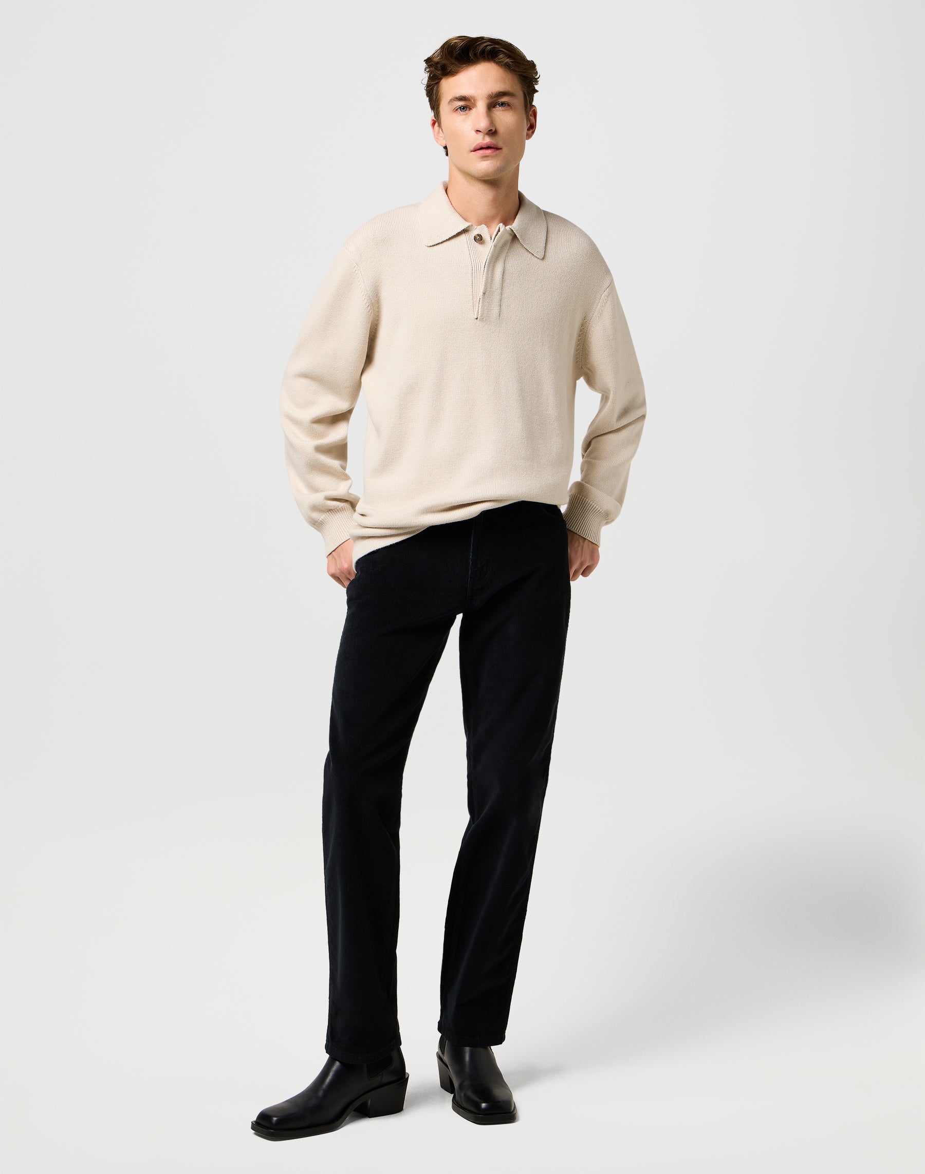 Texas in Black Hosen Wrangler