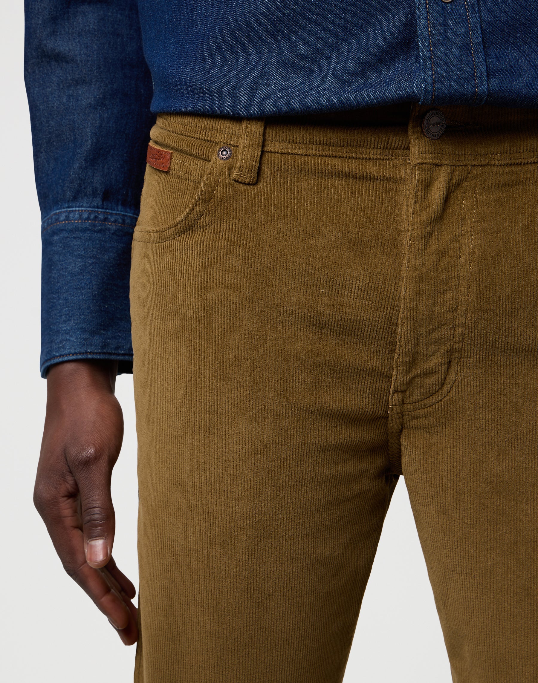 Texas in Kangaroo Hosen Wrangler