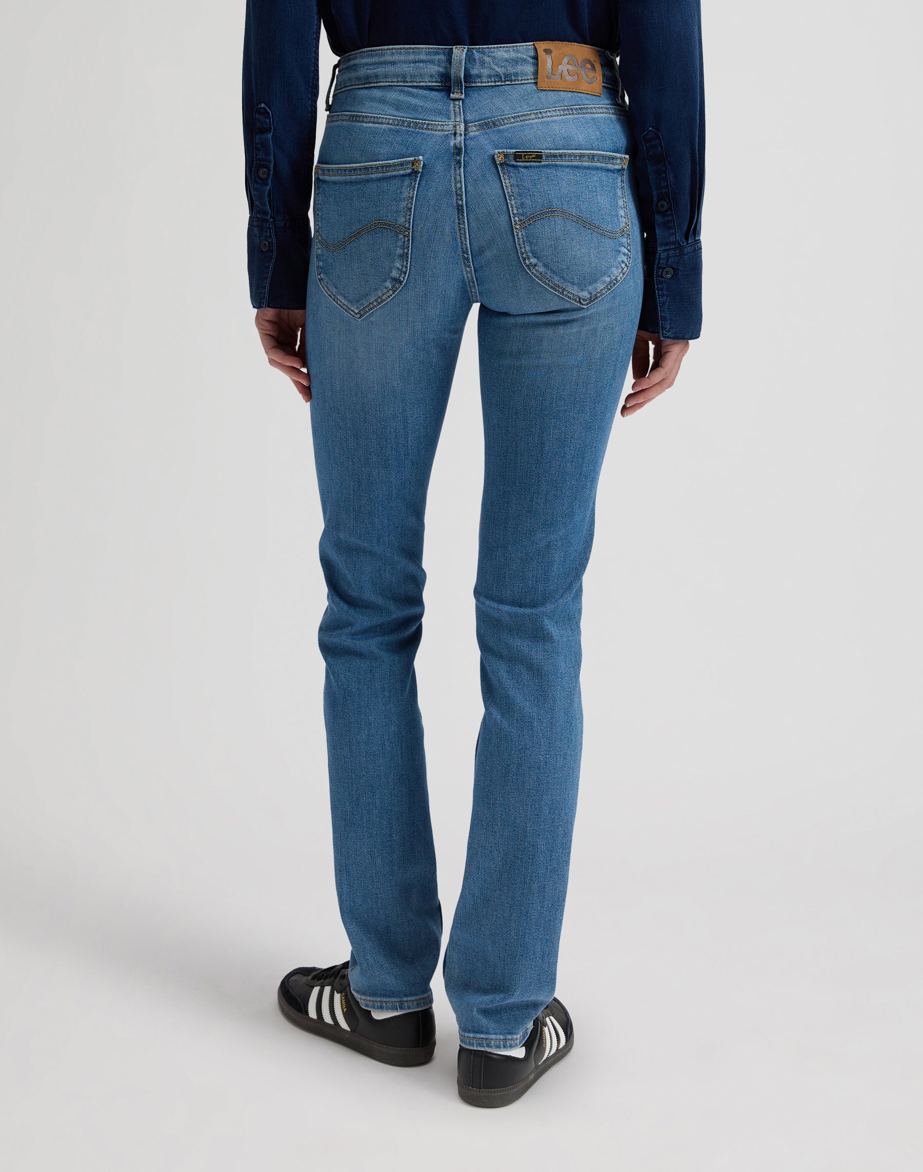 Marion in Cyber Blue Jeans Lee