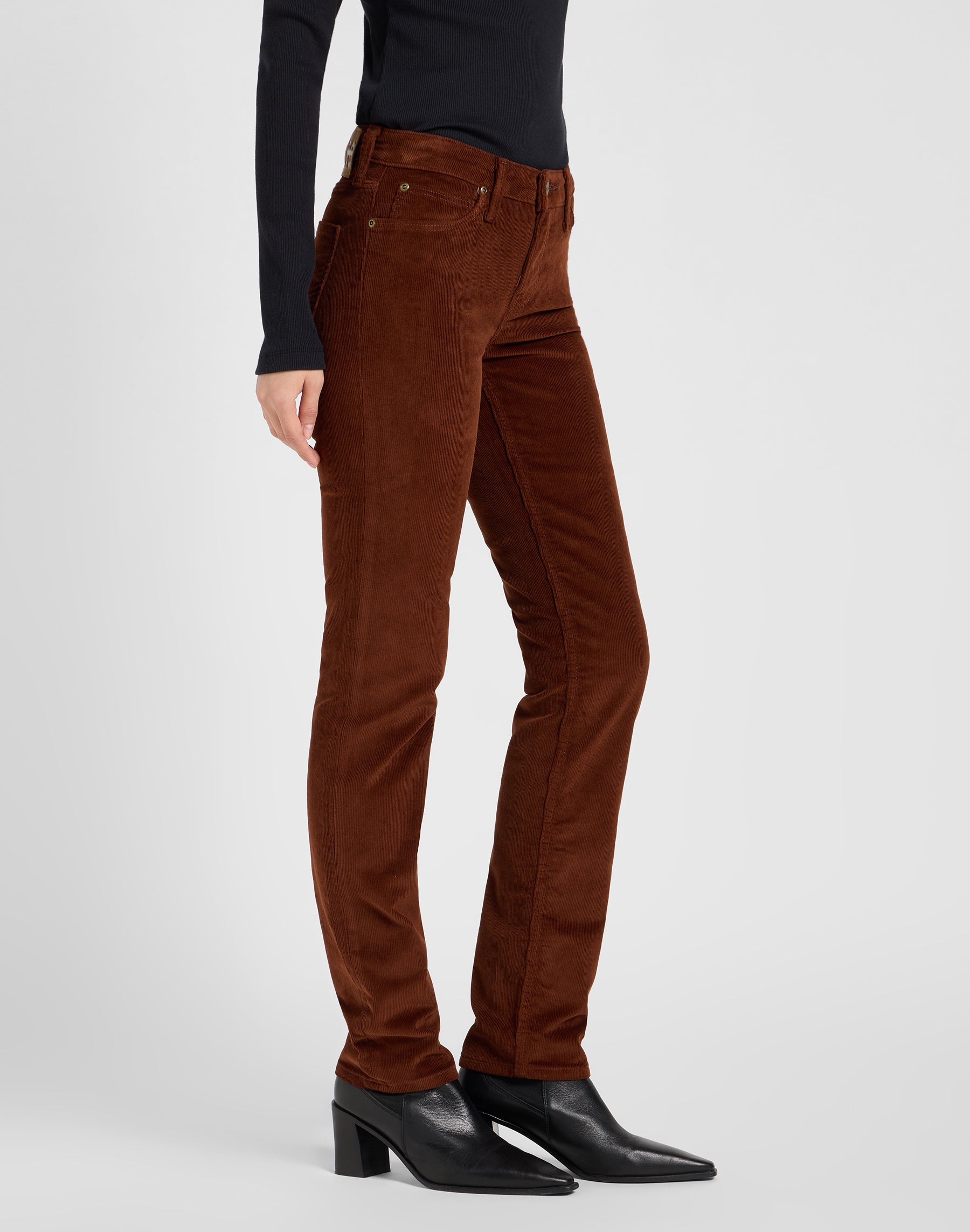 Marion in Luxe Brown Hosen Lee