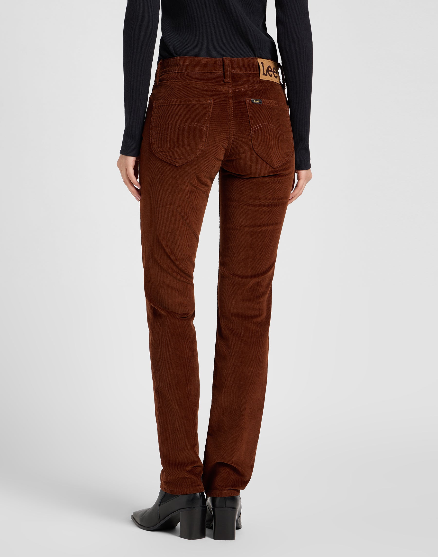 Marion in Luxe Brown Hosen Lee