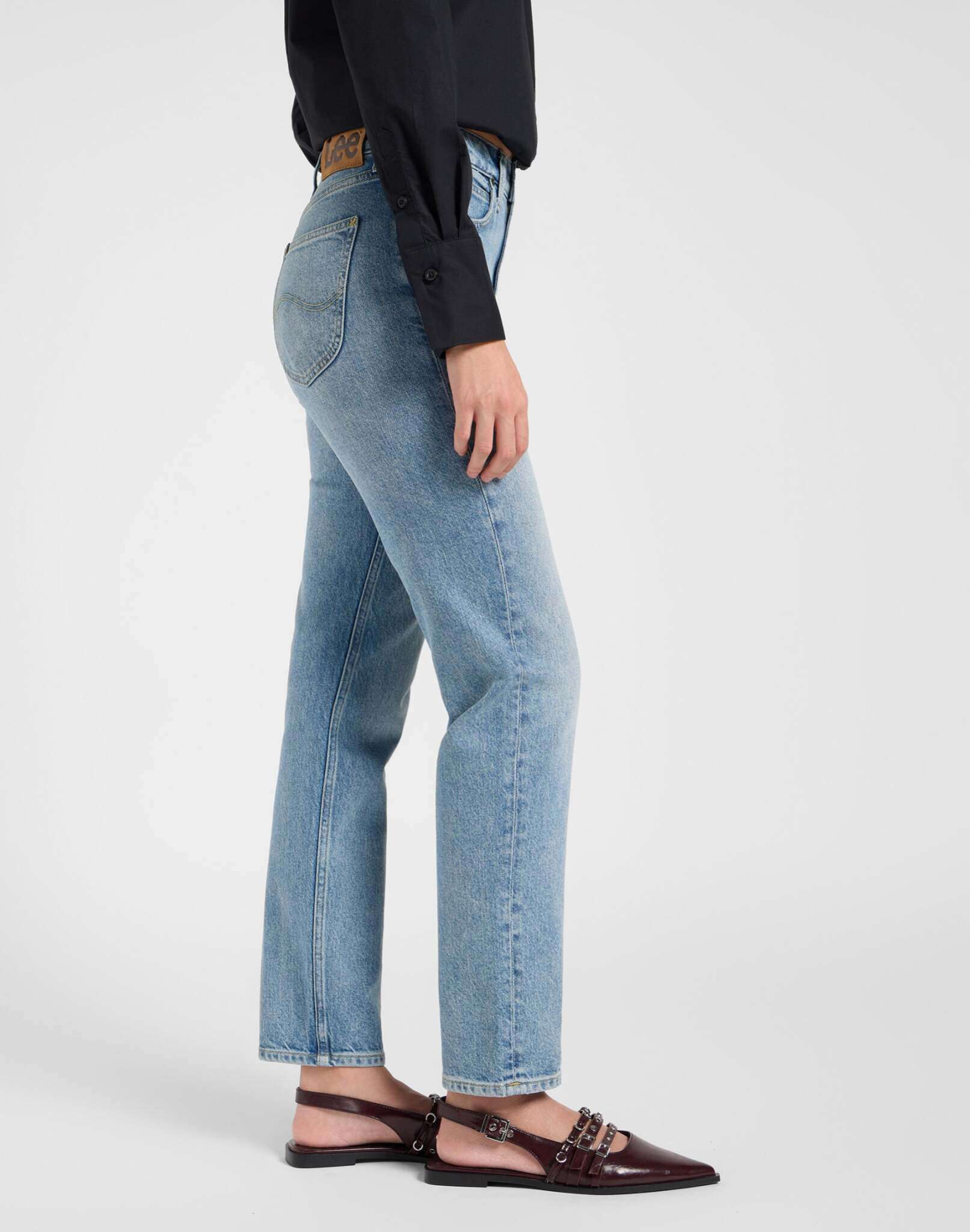 Carol in Laundry Line Jeans Lee