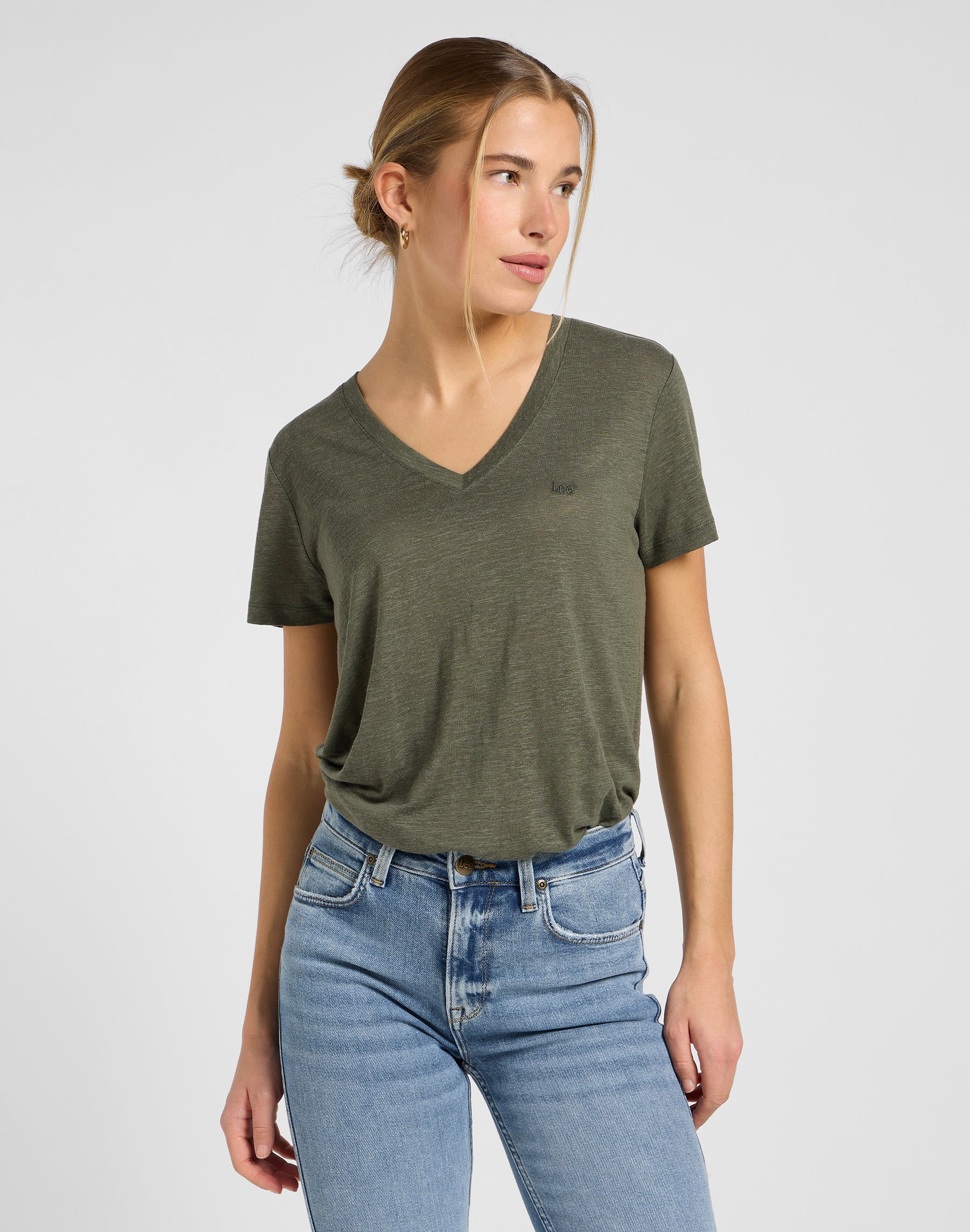 V Neck Tee in Oak Moss T-Shirts Lee
