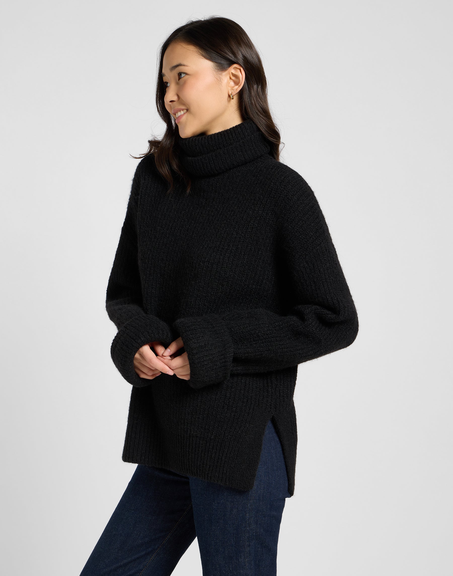 Wide Cuff Turtle Neck in Unionall Black Pullover Lee