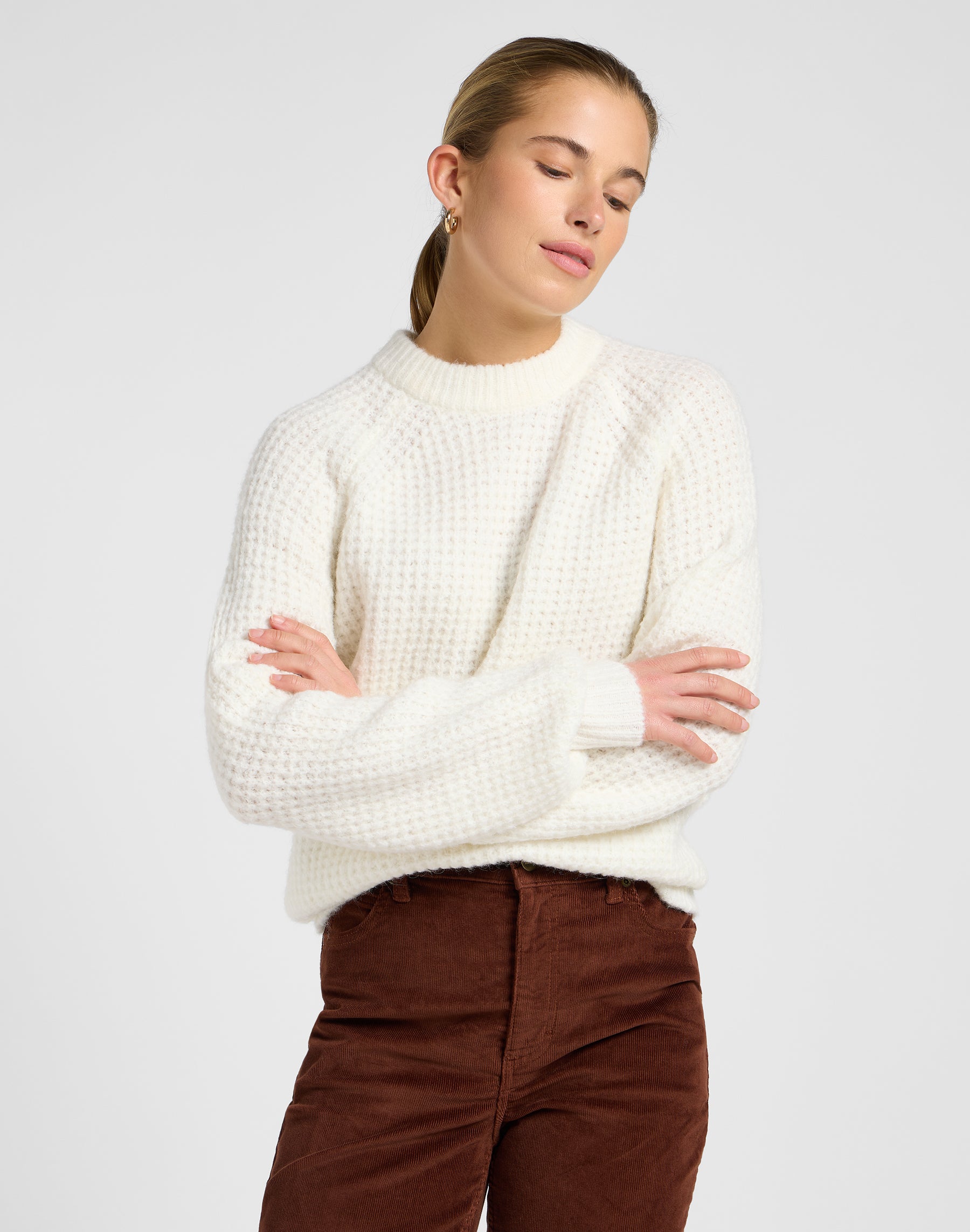 Knit Sweater in Ecru Pullover Lee