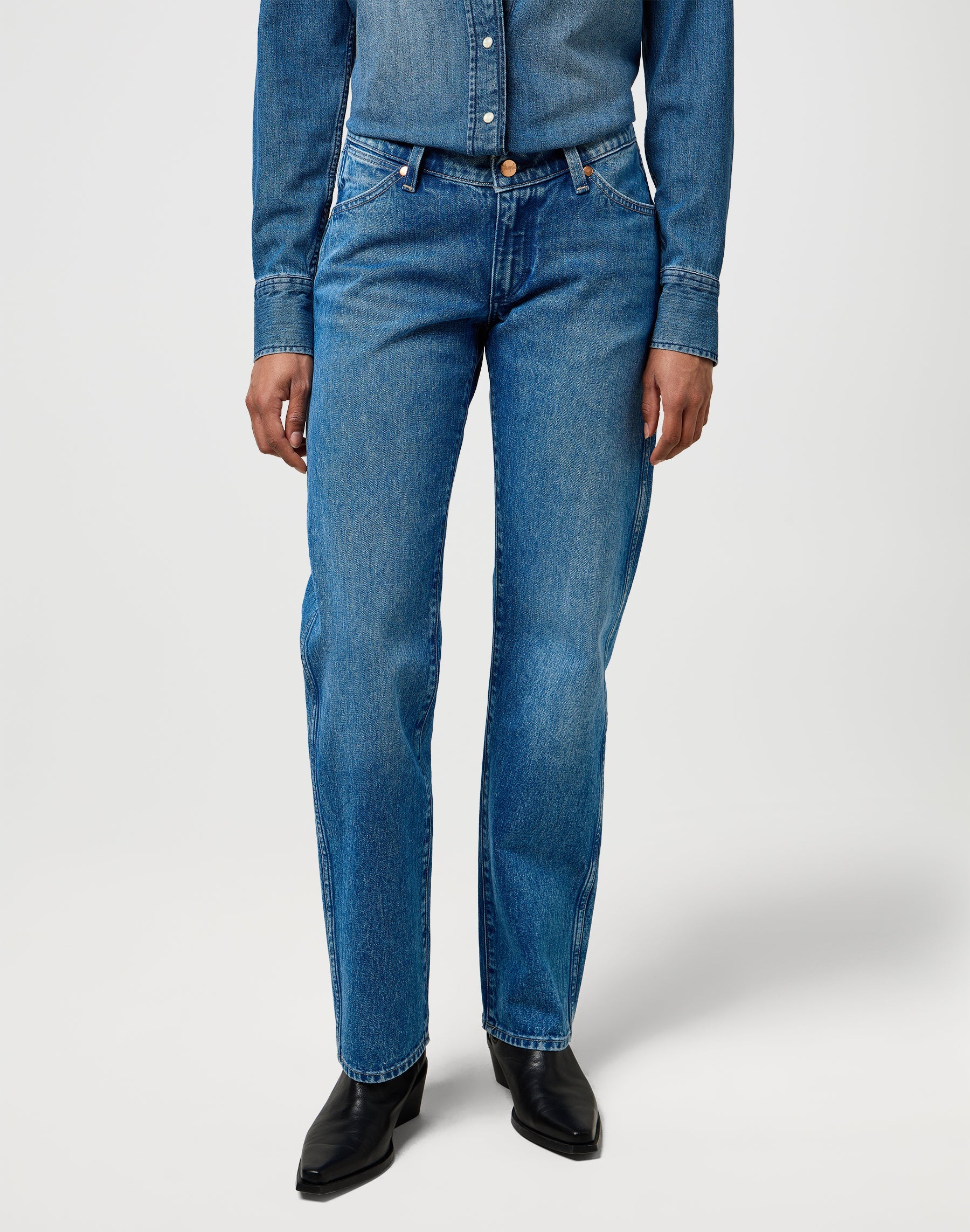 Low Rise Cowboy Jean in Lasso Lagoon Jeans Wrangler