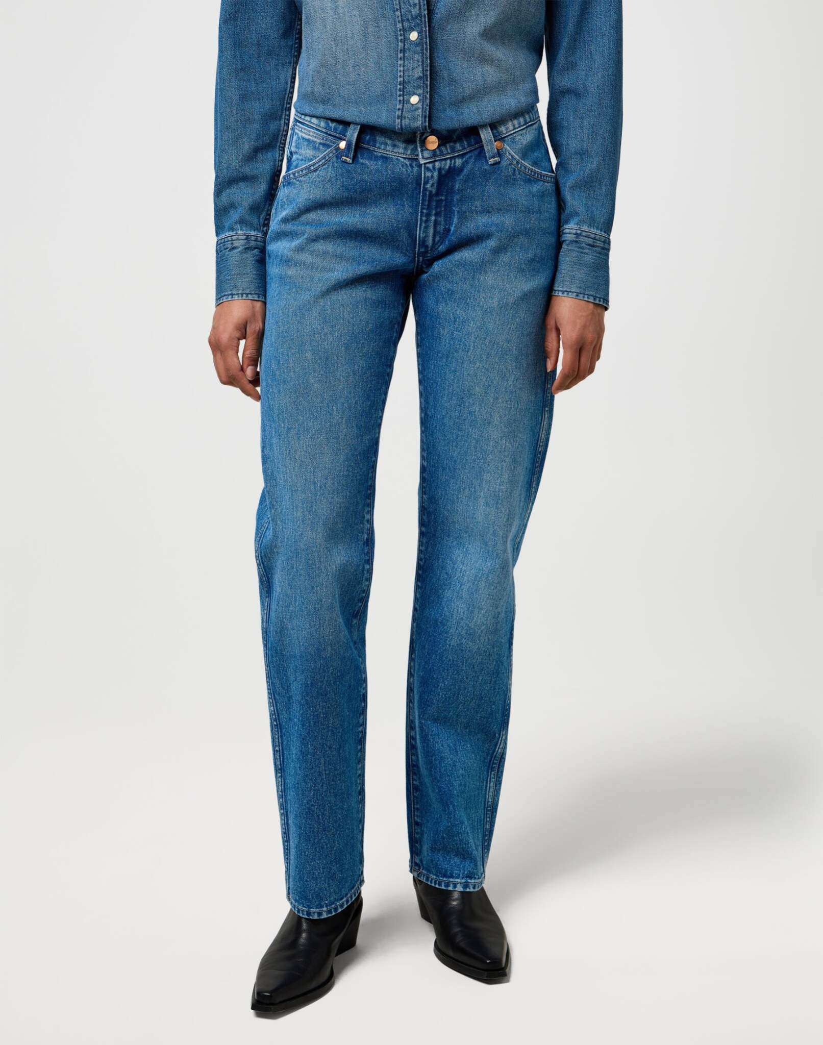 Low Rise Cowboy Jean in Lasso Lagoon Jeans Wrangler