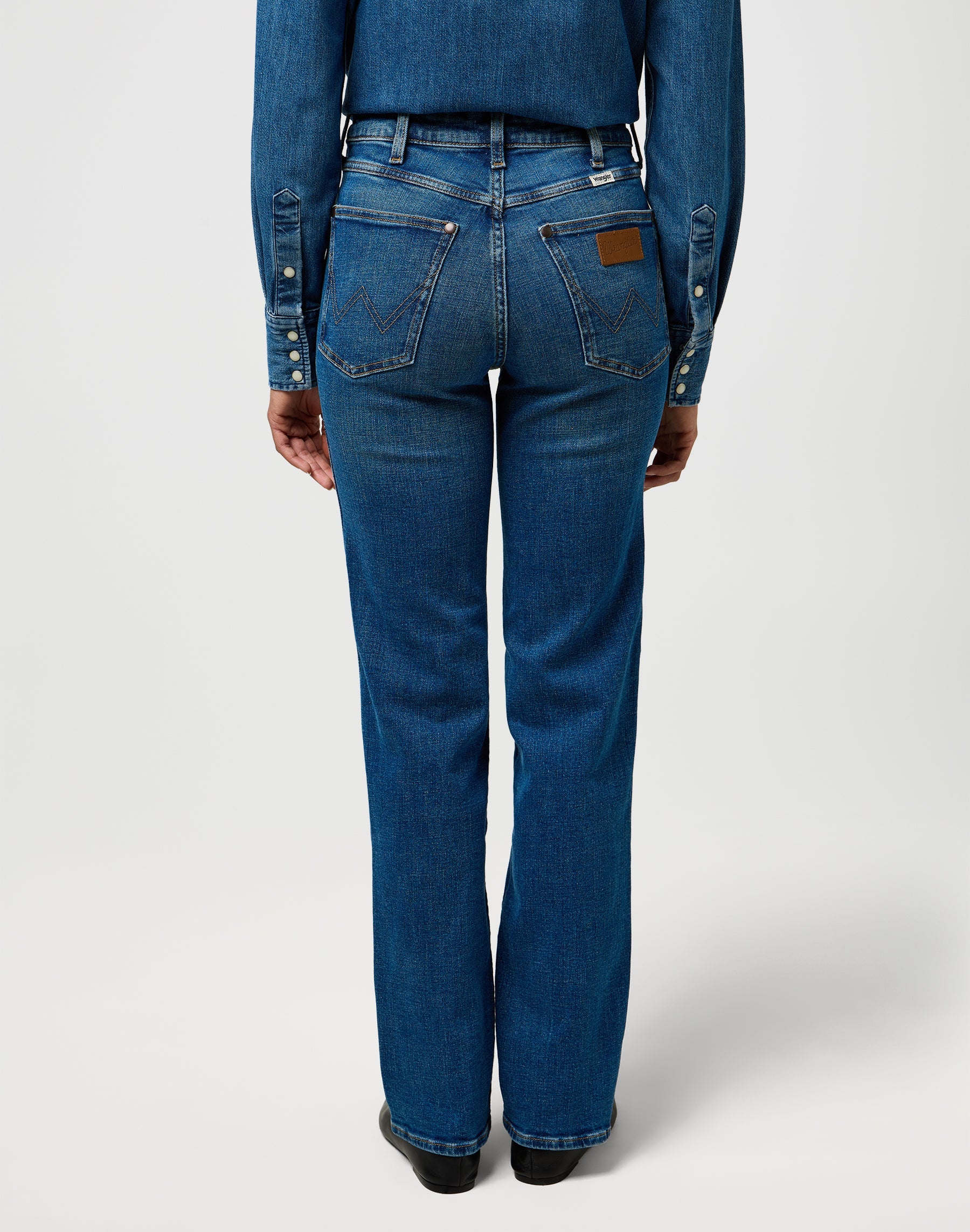 Straight in Canyon Crest Jeans Wrangler
