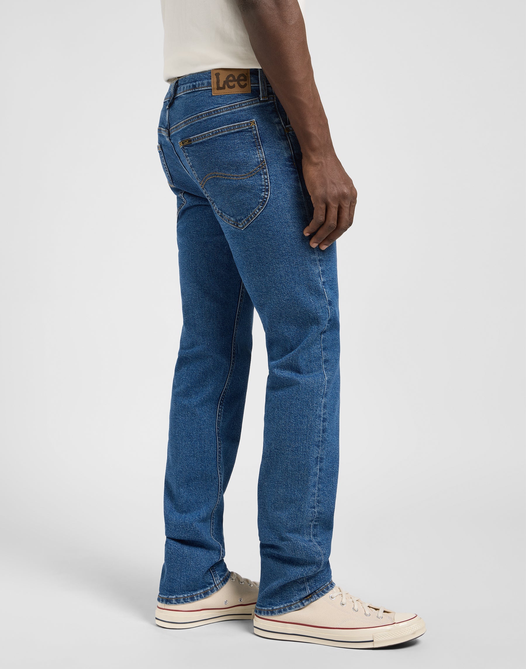 Daren Zip Fly in Belmont Jeans Lee