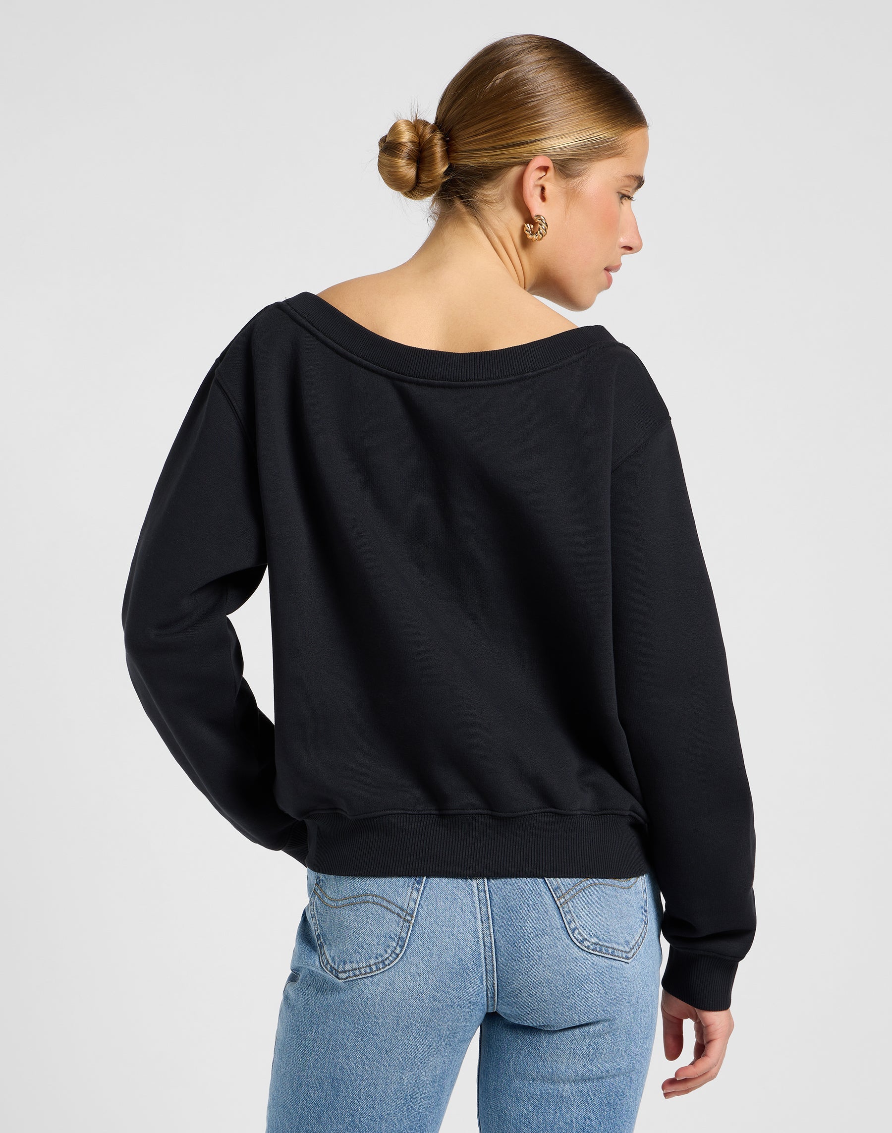 Off Shoulder Sws in Unionall Black Sweatshirts Lee