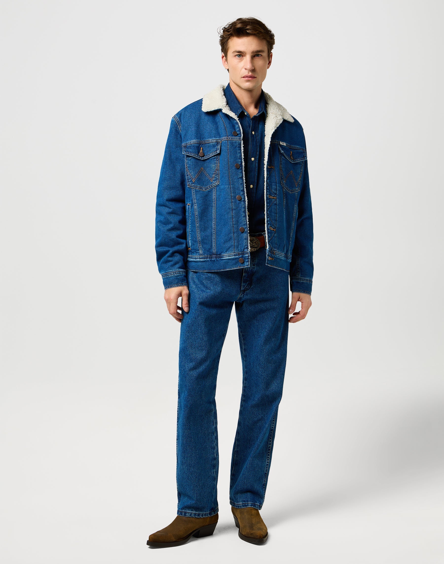 Sherpa Classic Jacket in Mid Stone Jacken Wrangler