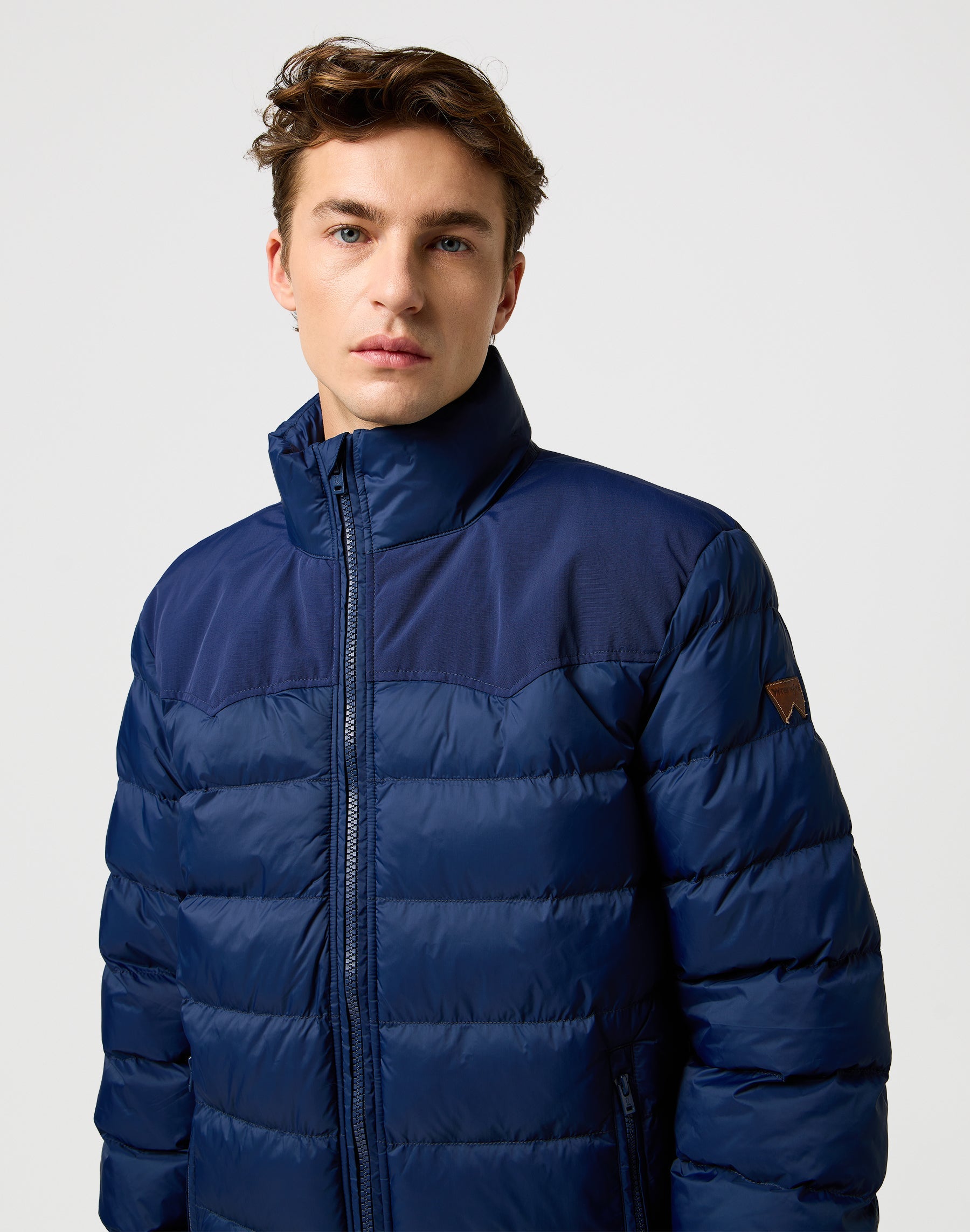 Packable Puffer in Navy Jacken Wrangler