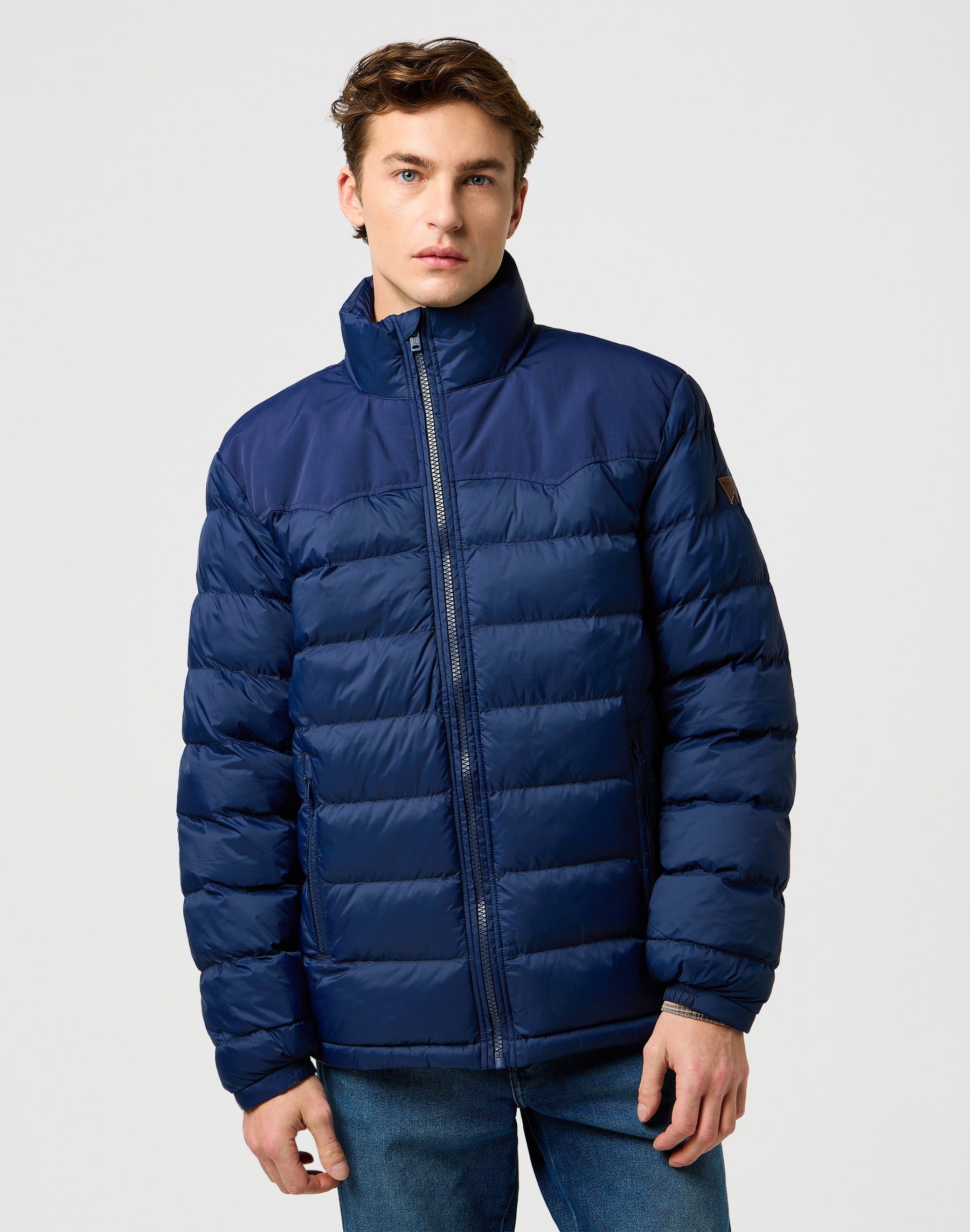 Packable Puffer in Navy Jacken Wrangler