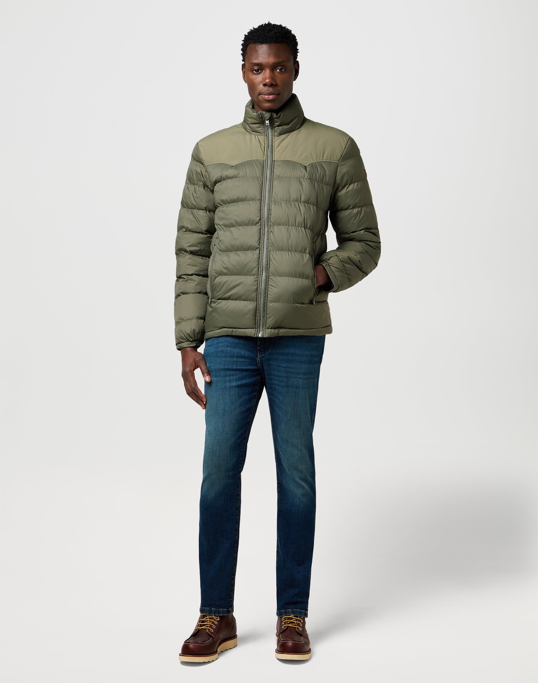 Packable Puffer in Dusty Olive Jacken Wrangler