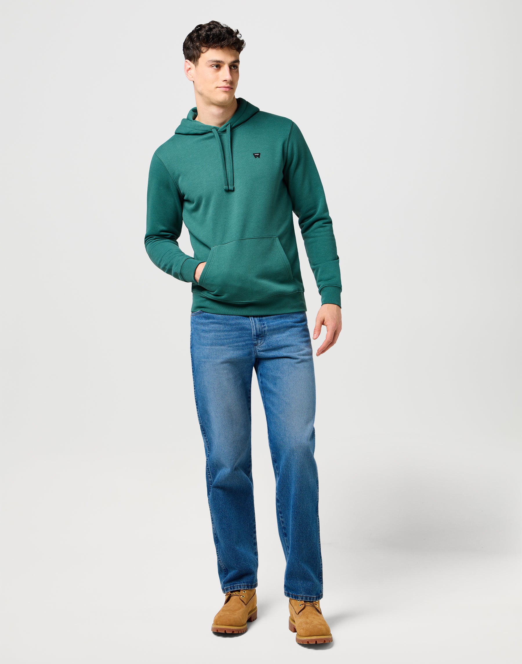 Sign Off Hoodie in Bistro Green Kapuzenpullover Wrangler
