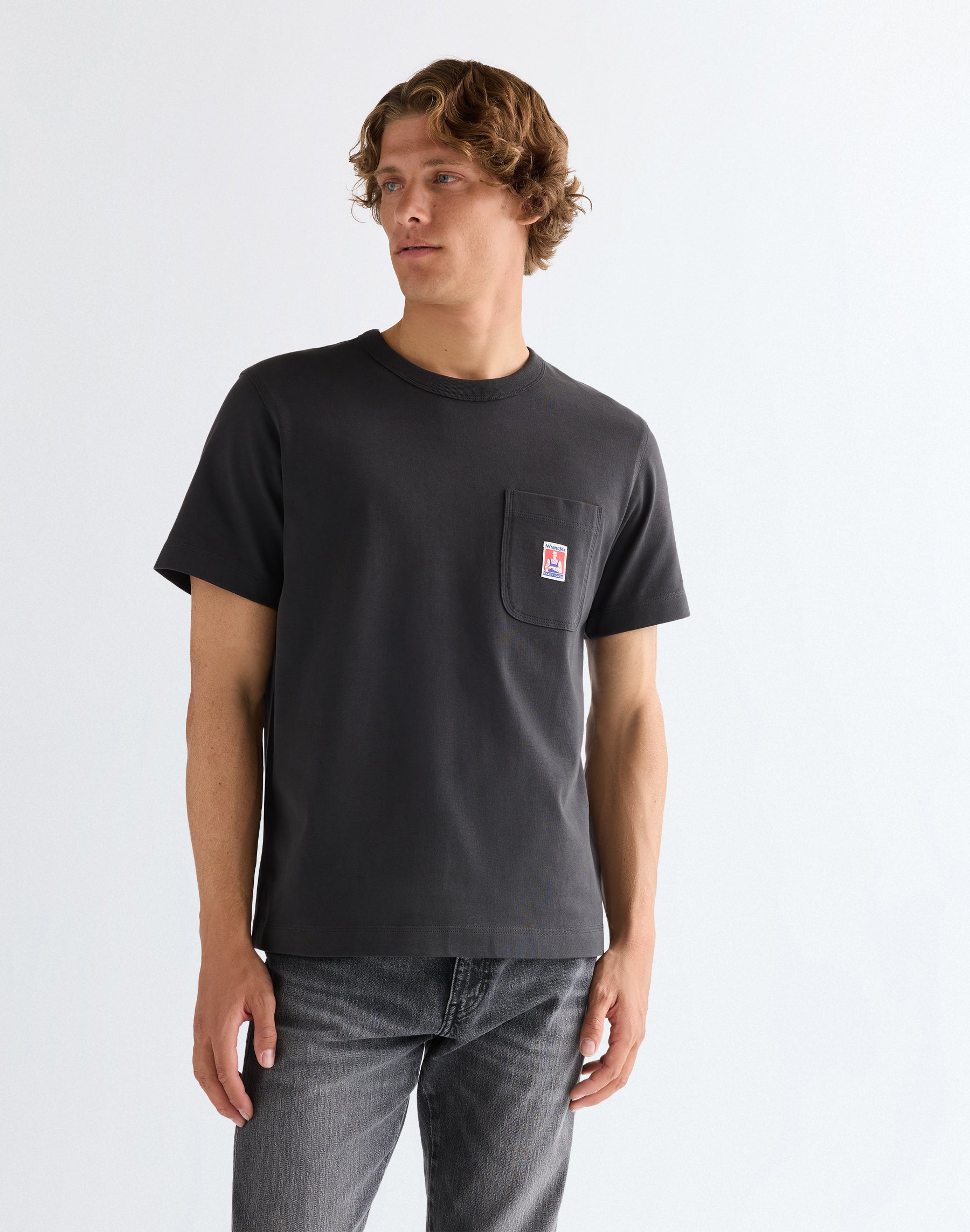 Cj Pocket Tee in Faded Black T-Shirts Wrangler