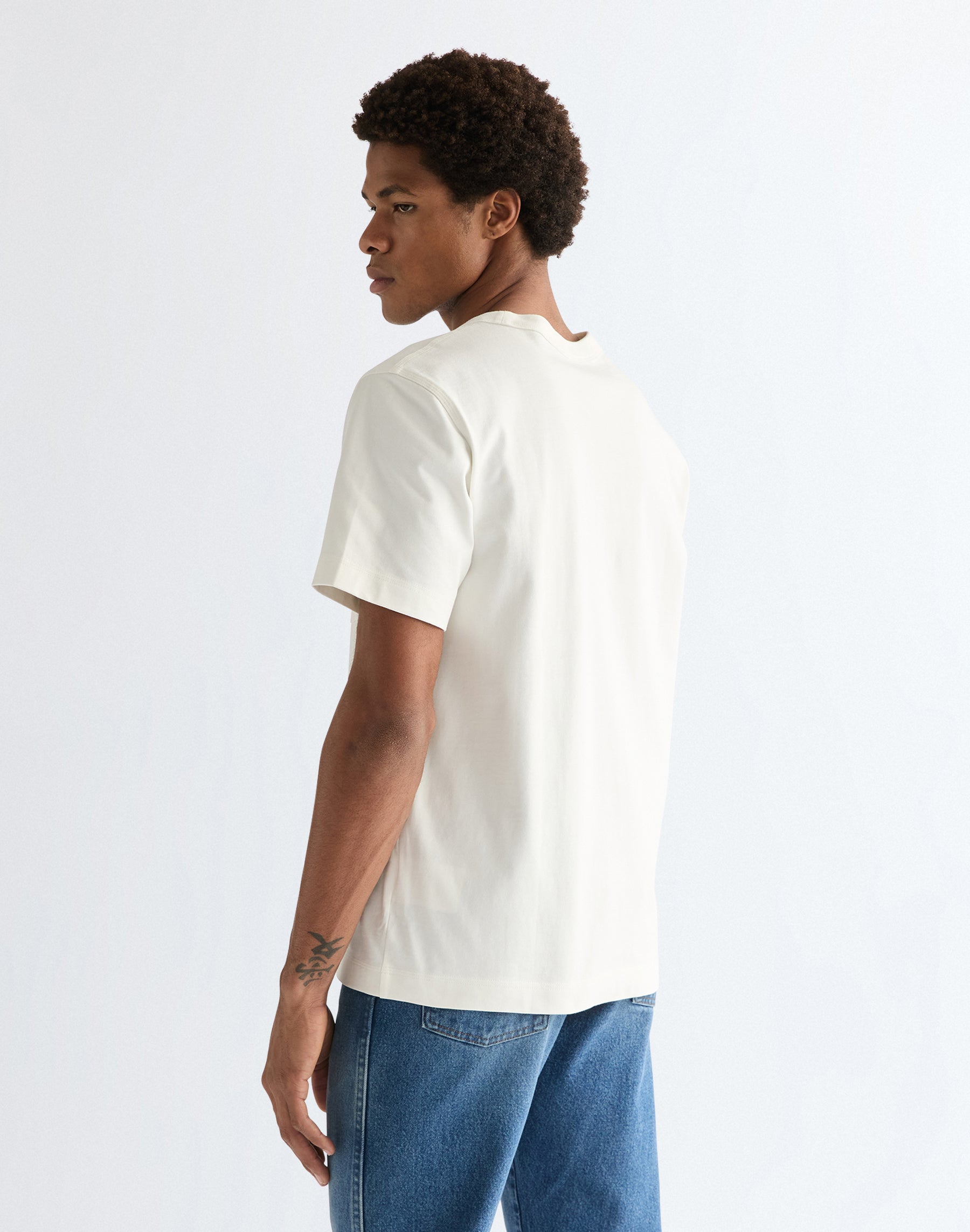 Cj Pocket Tee in Worn White T-Shirts Wrangler