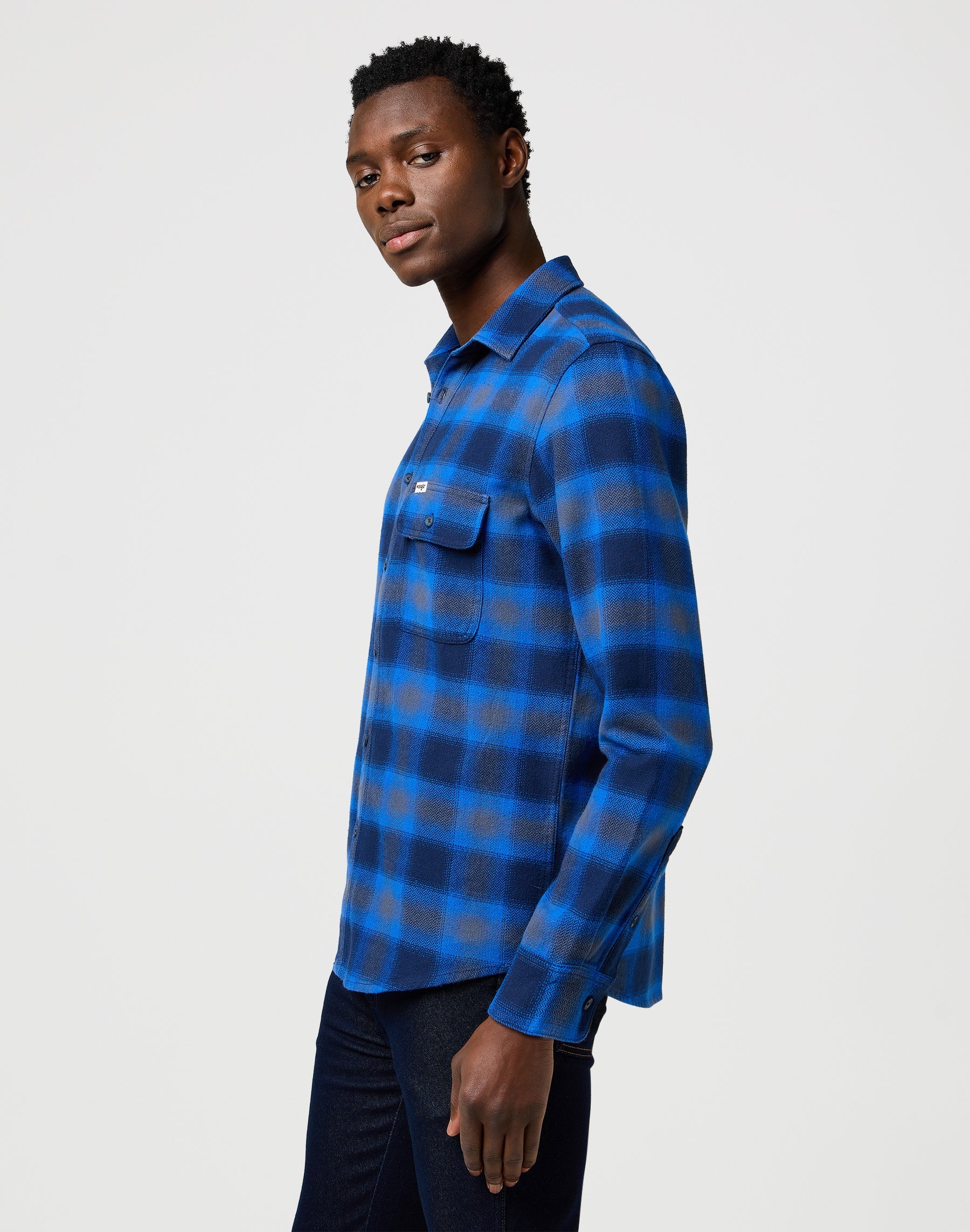 1 Pkt Indigo Shirt in Icy Indigo Hemden Wrangler