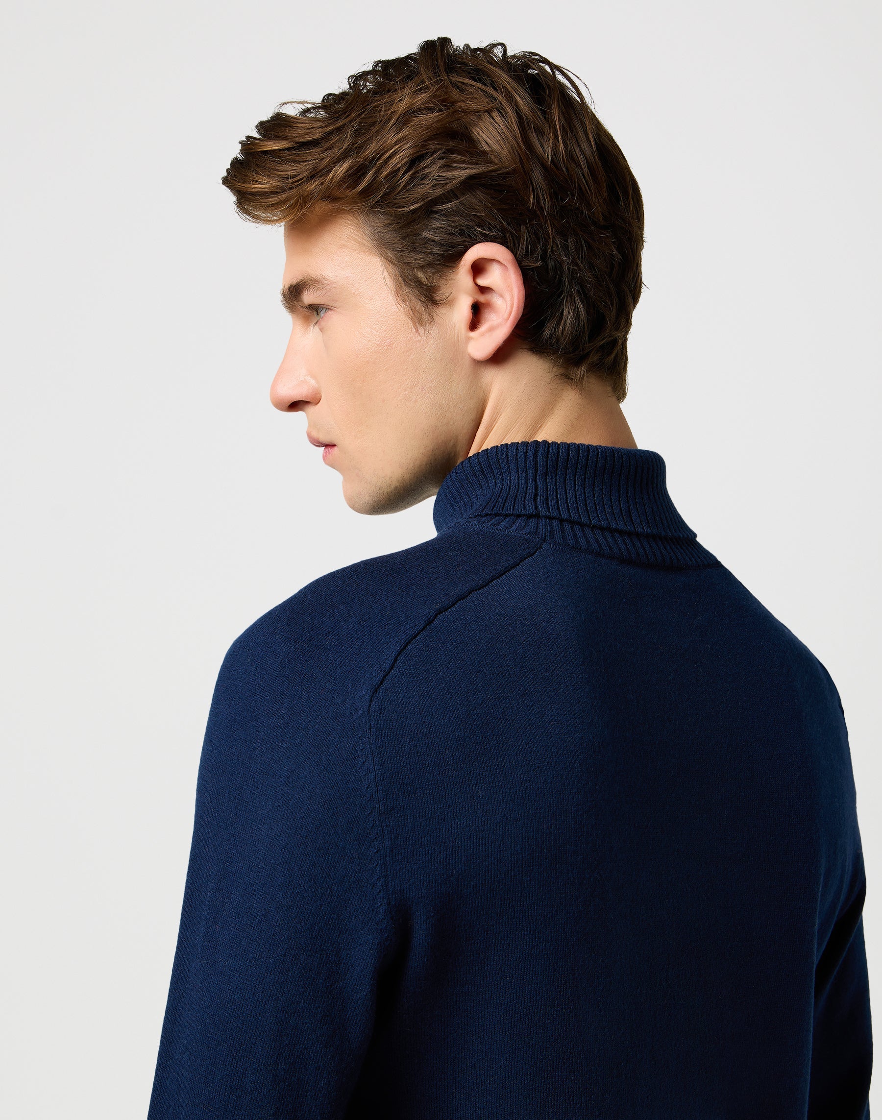 Turtleneck in Navy Pullover Wrangler