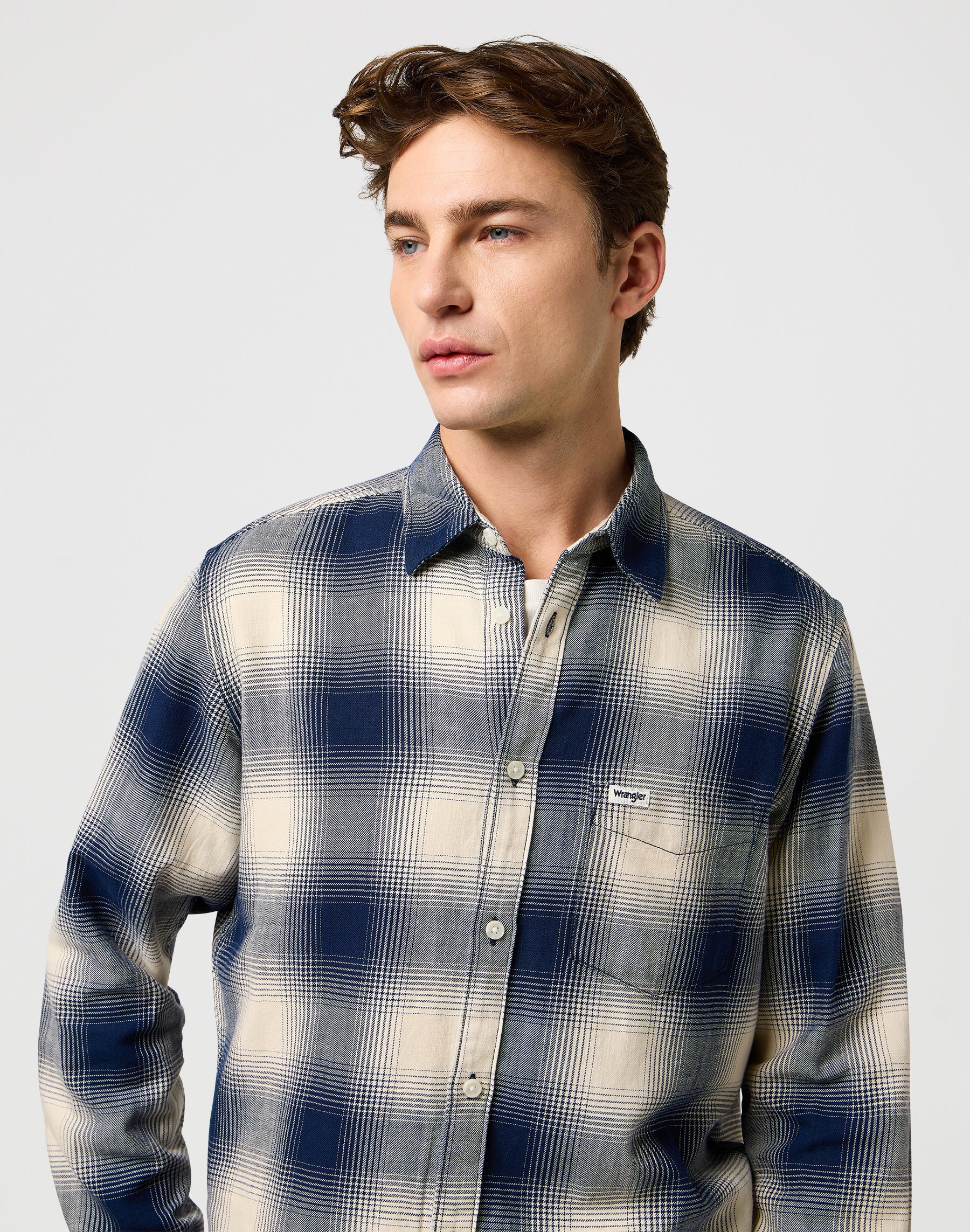 1 Pkt Indigo Shirt in Dusty Blue Hemden Wrangler