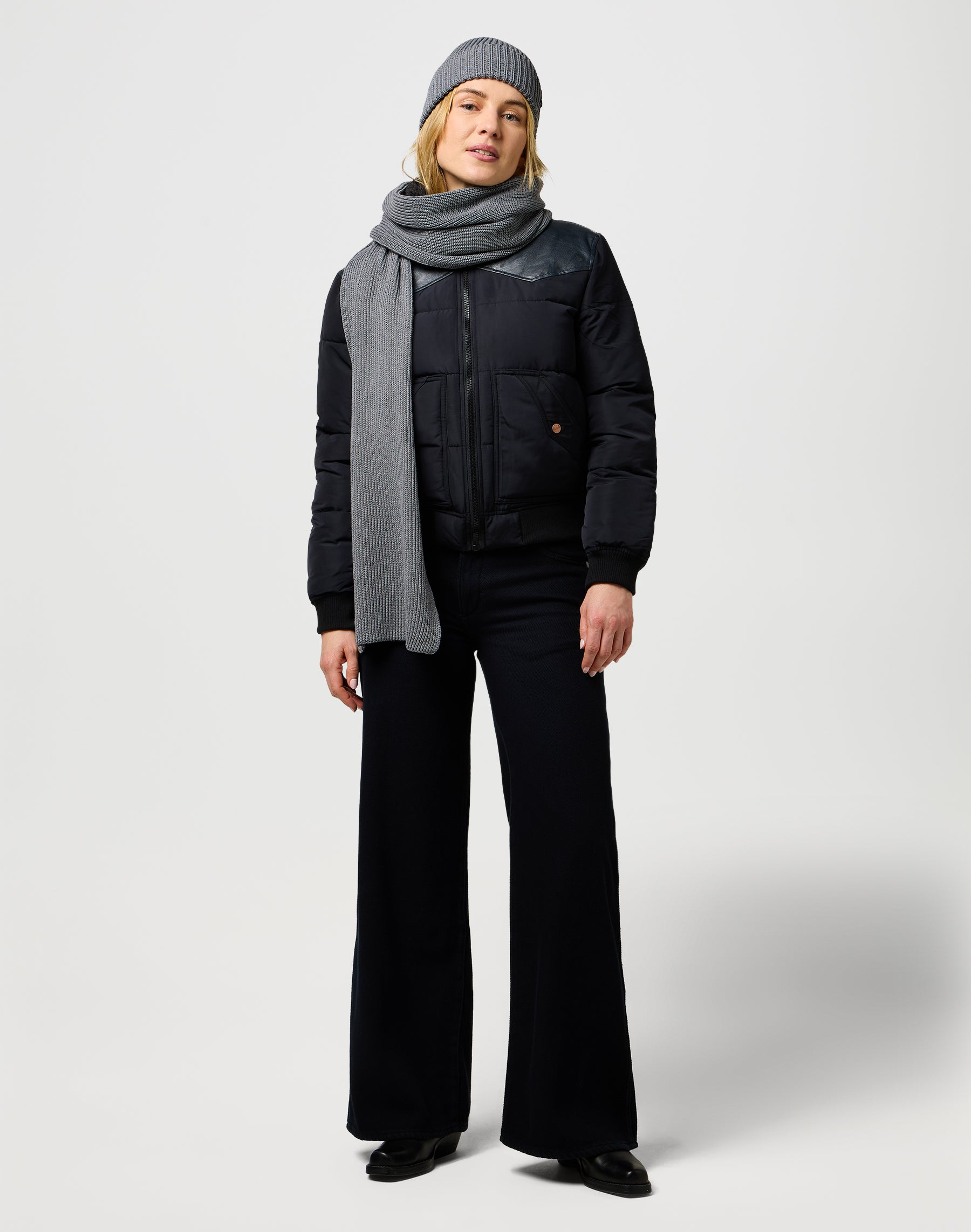 Scarf Beanie Set in Mid Grey Mel Schals Wrangler