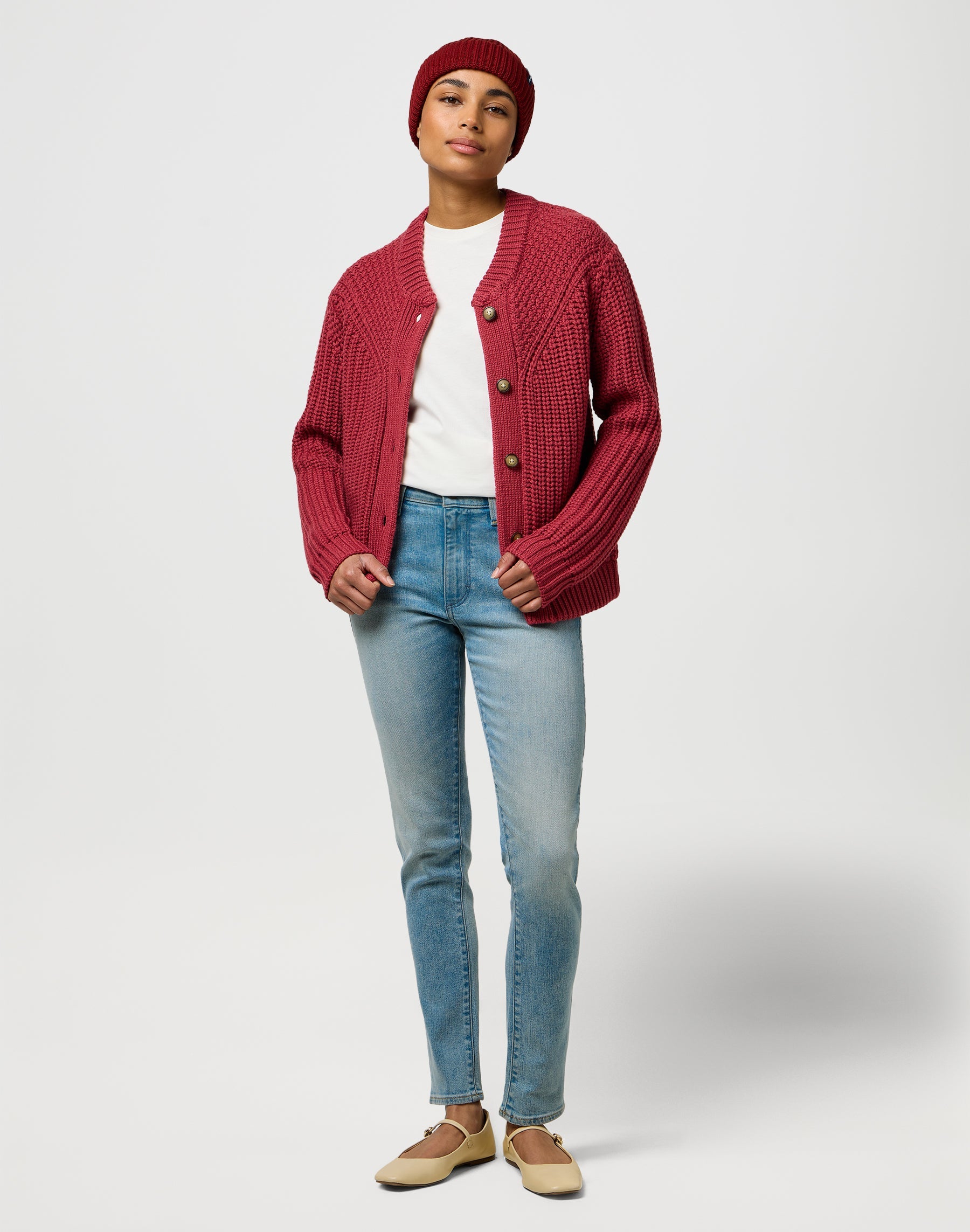 Sign Off Beanie in Fired Brick Mützen Wrangler