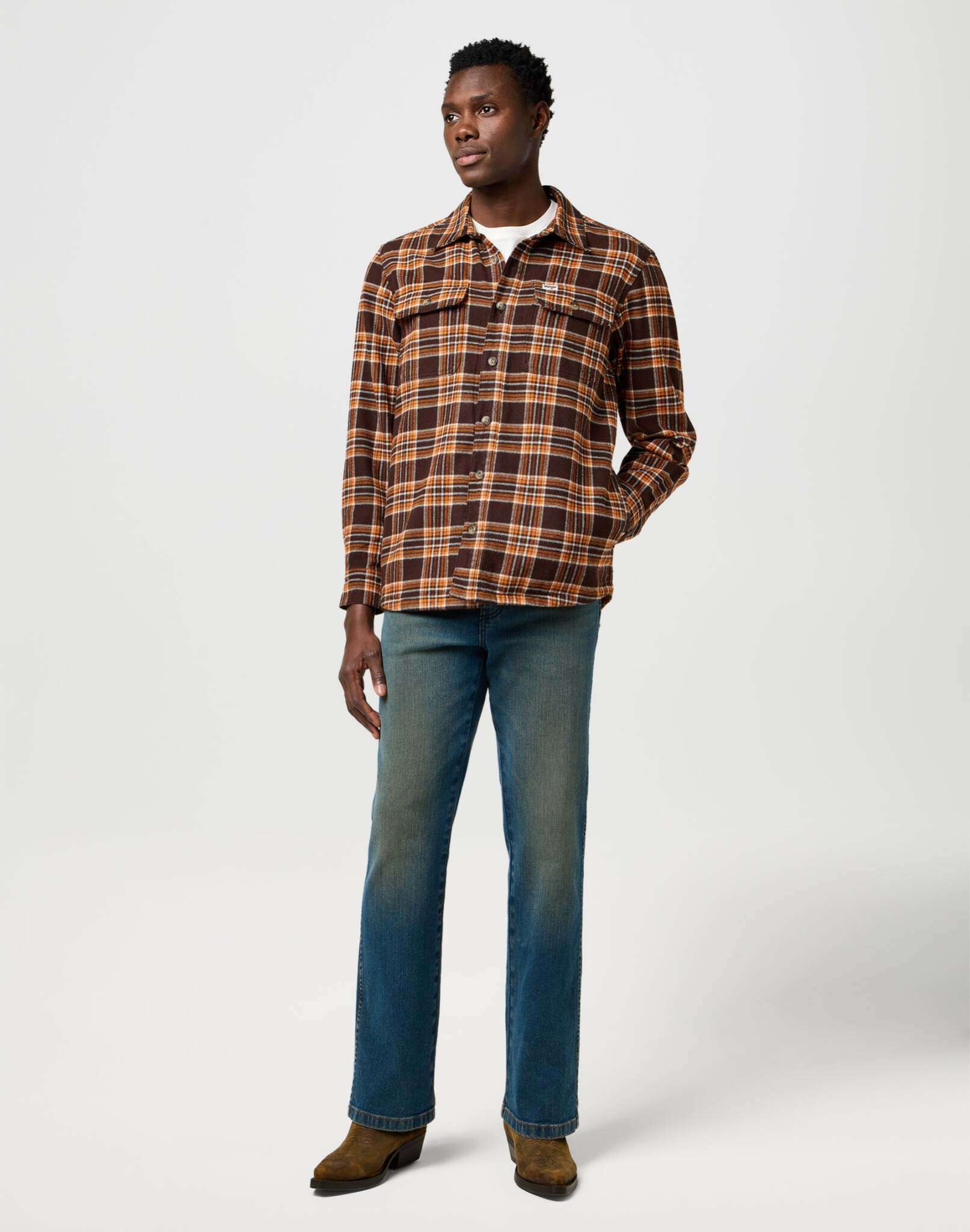 Overshirt in Deep Brown Hemden Wrangler