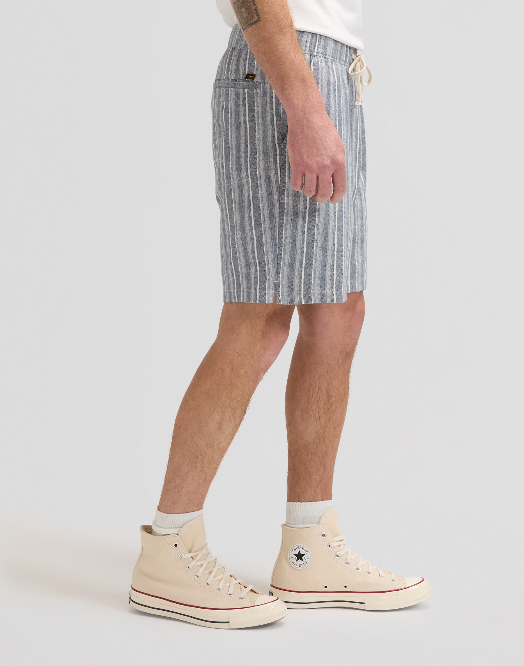 Vista Pull On Short in Mood Indigo Shorts Lee