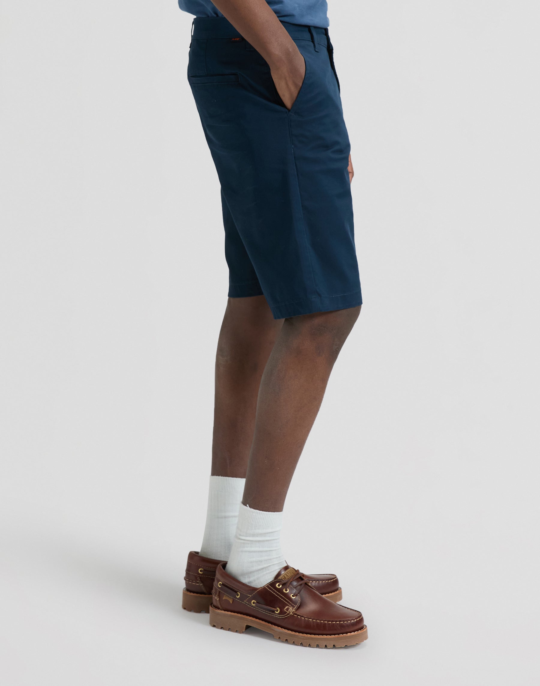 Regular Chino Short in Rivet Navy Shorts Lee