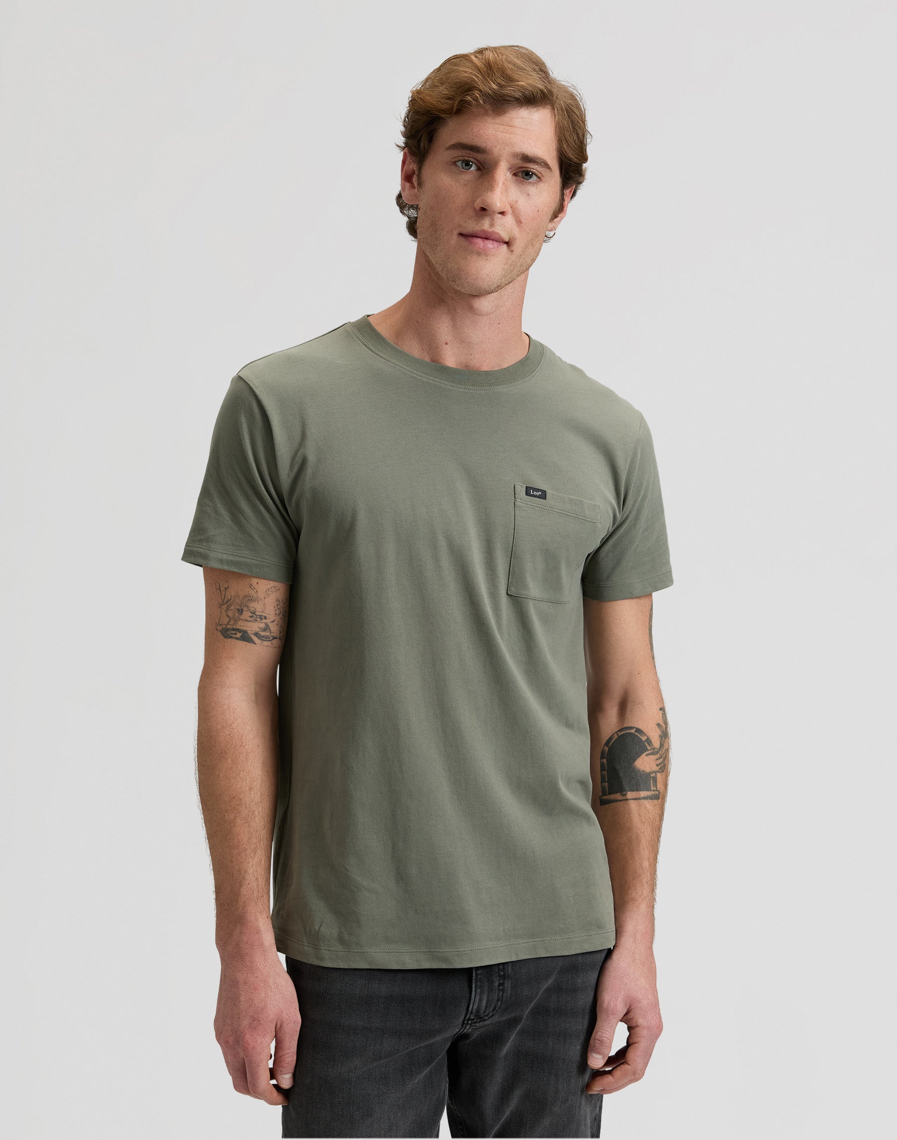 Ultimate Pocket Tee in Lichen Olive T-Shirts Lee